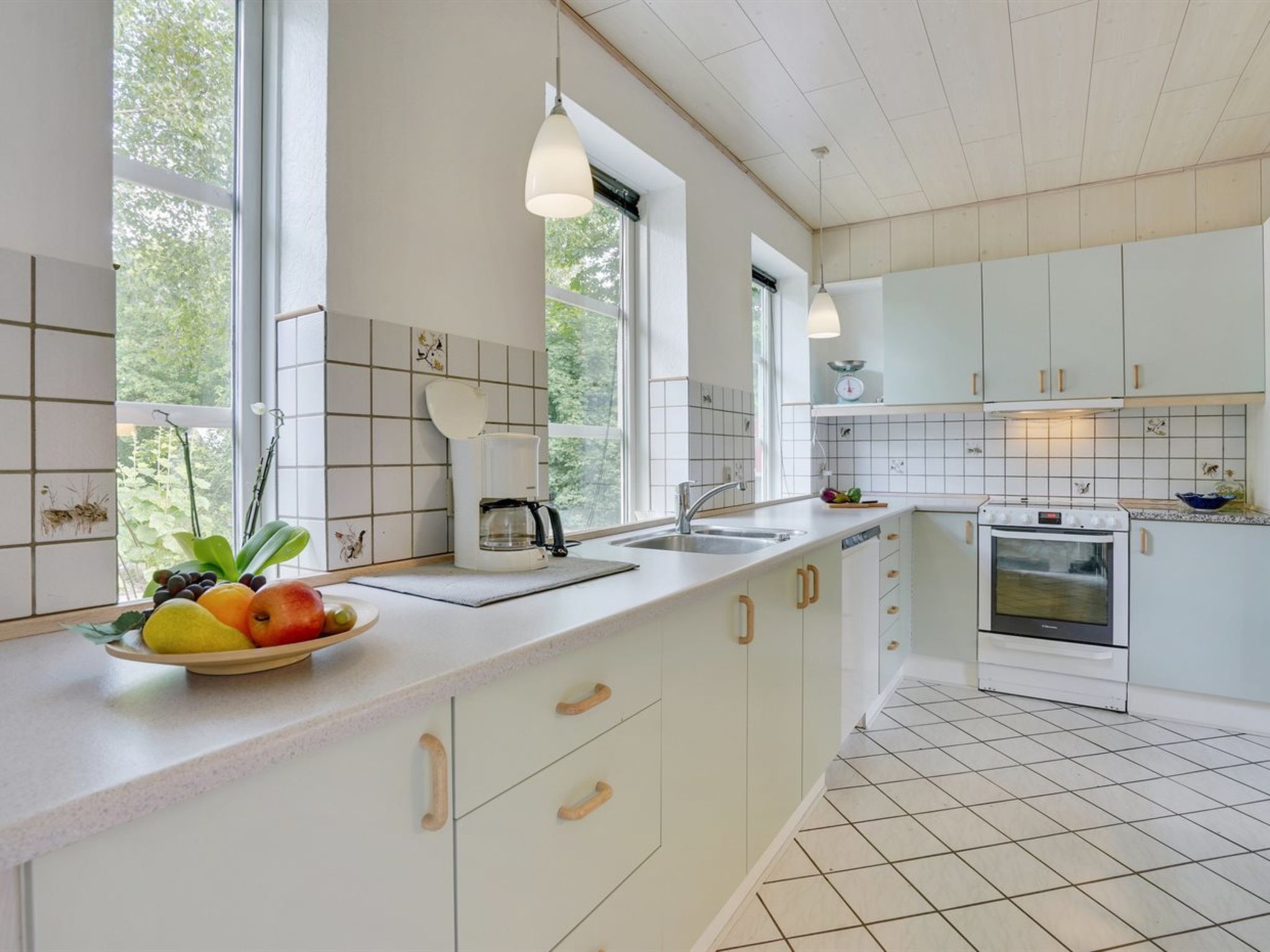 "Jonni" - 15km from the sea - Binnen