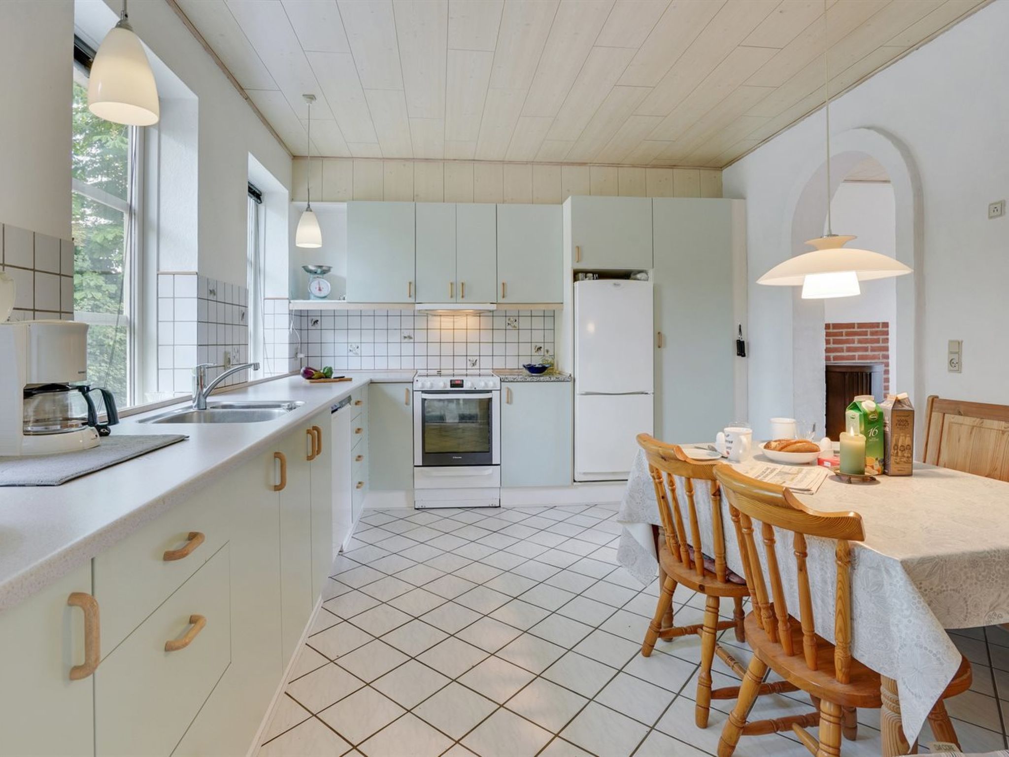 "Jonni" - 15km from the sea - Binnen