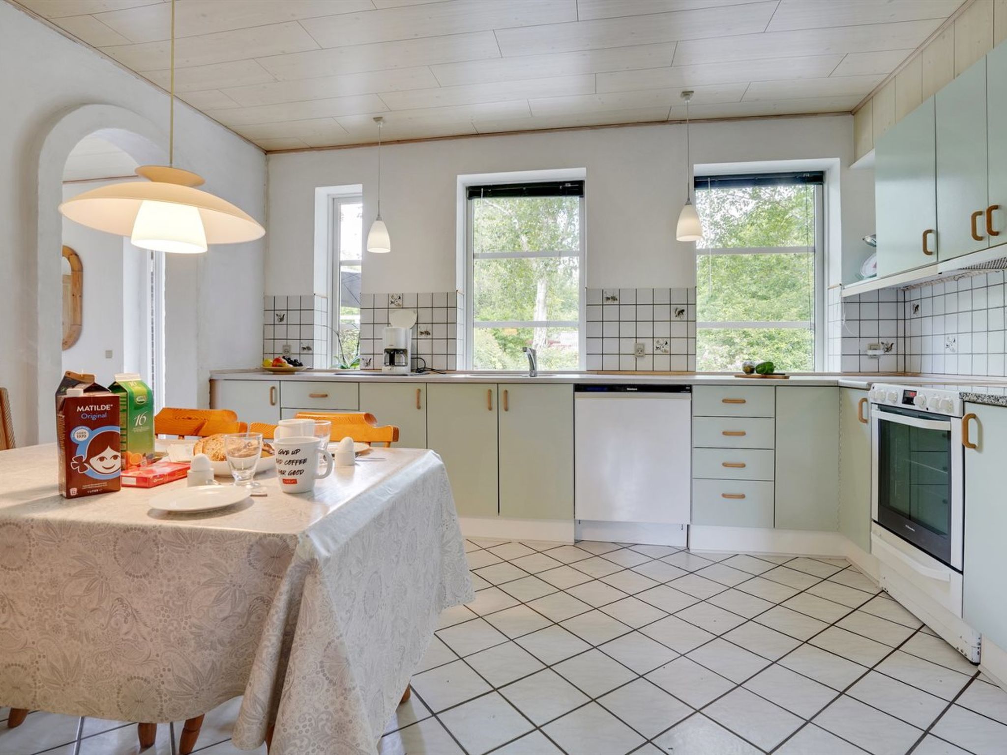 "Jonni" - 15km from the sea - Binnen