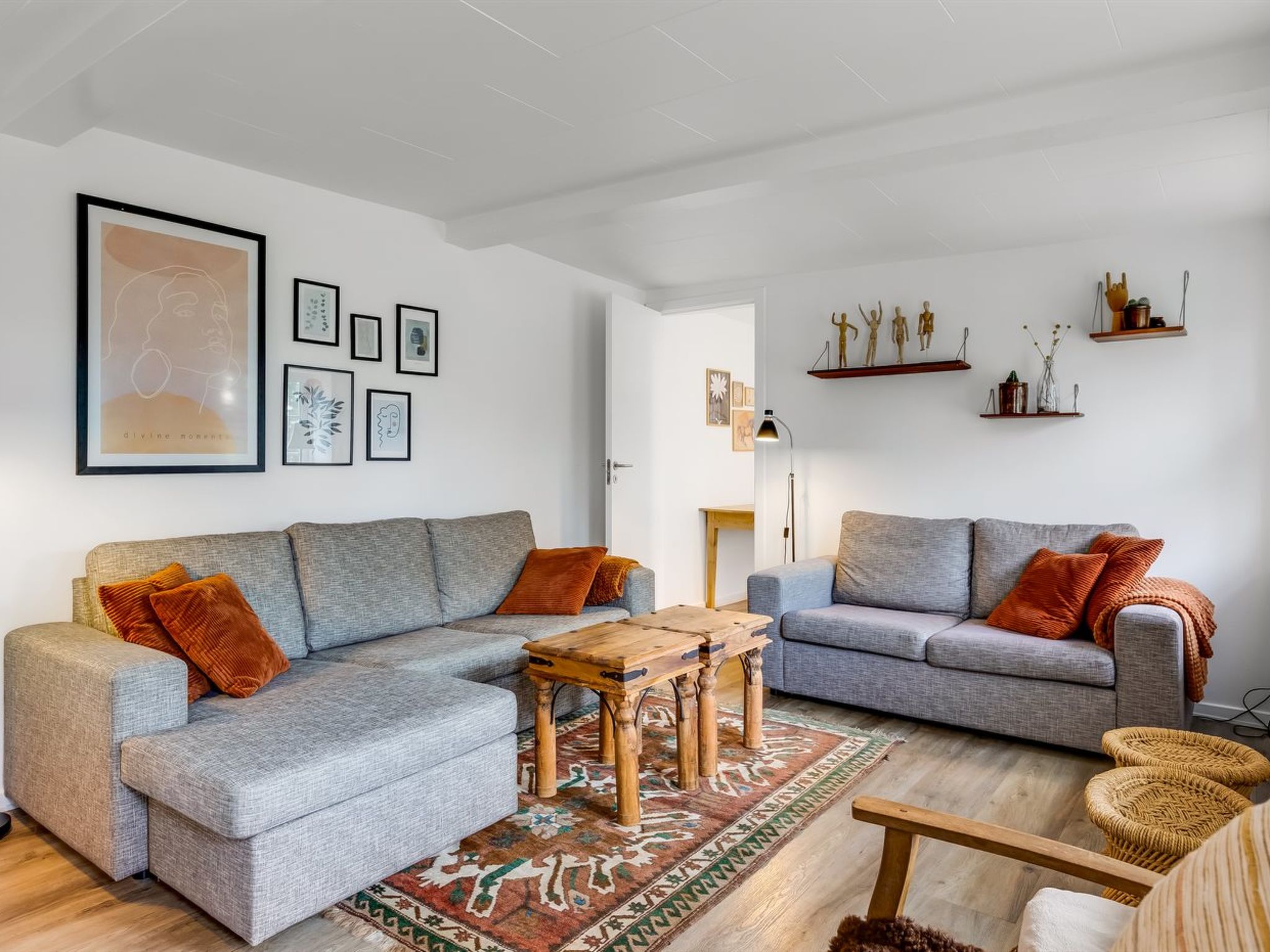 "Dolfine" - 15km from the sea-Dedans