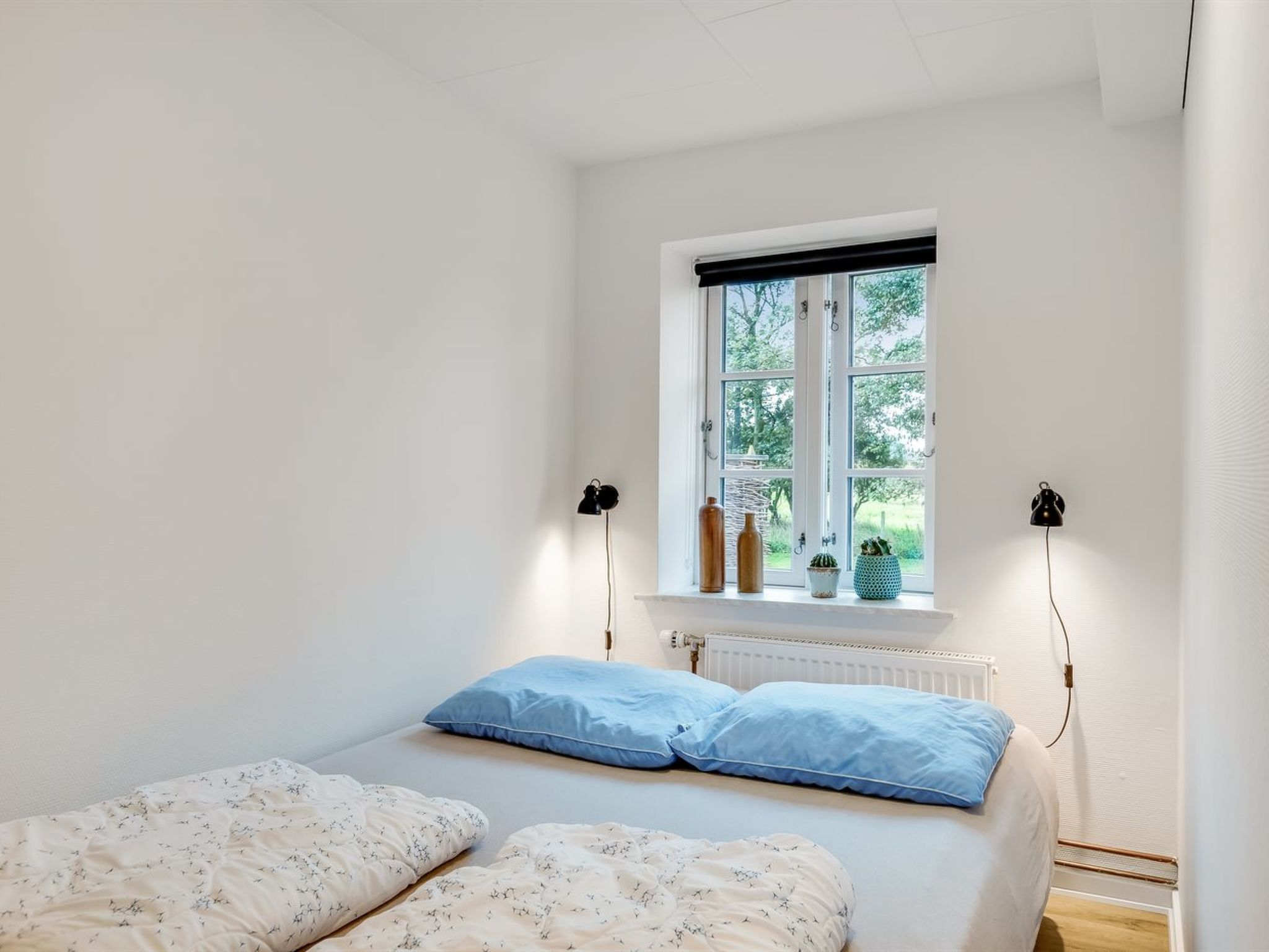 "Dolfine" - 15km from the sea - Binnen