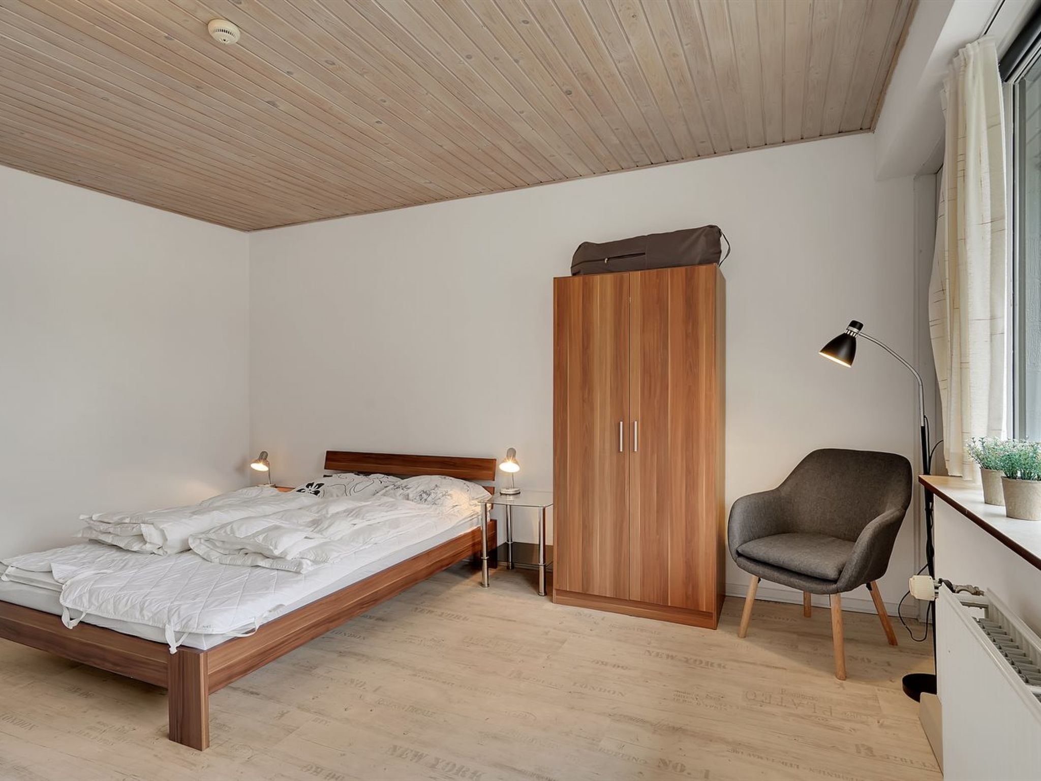 "Iida" - 20km from the sea - Binnen