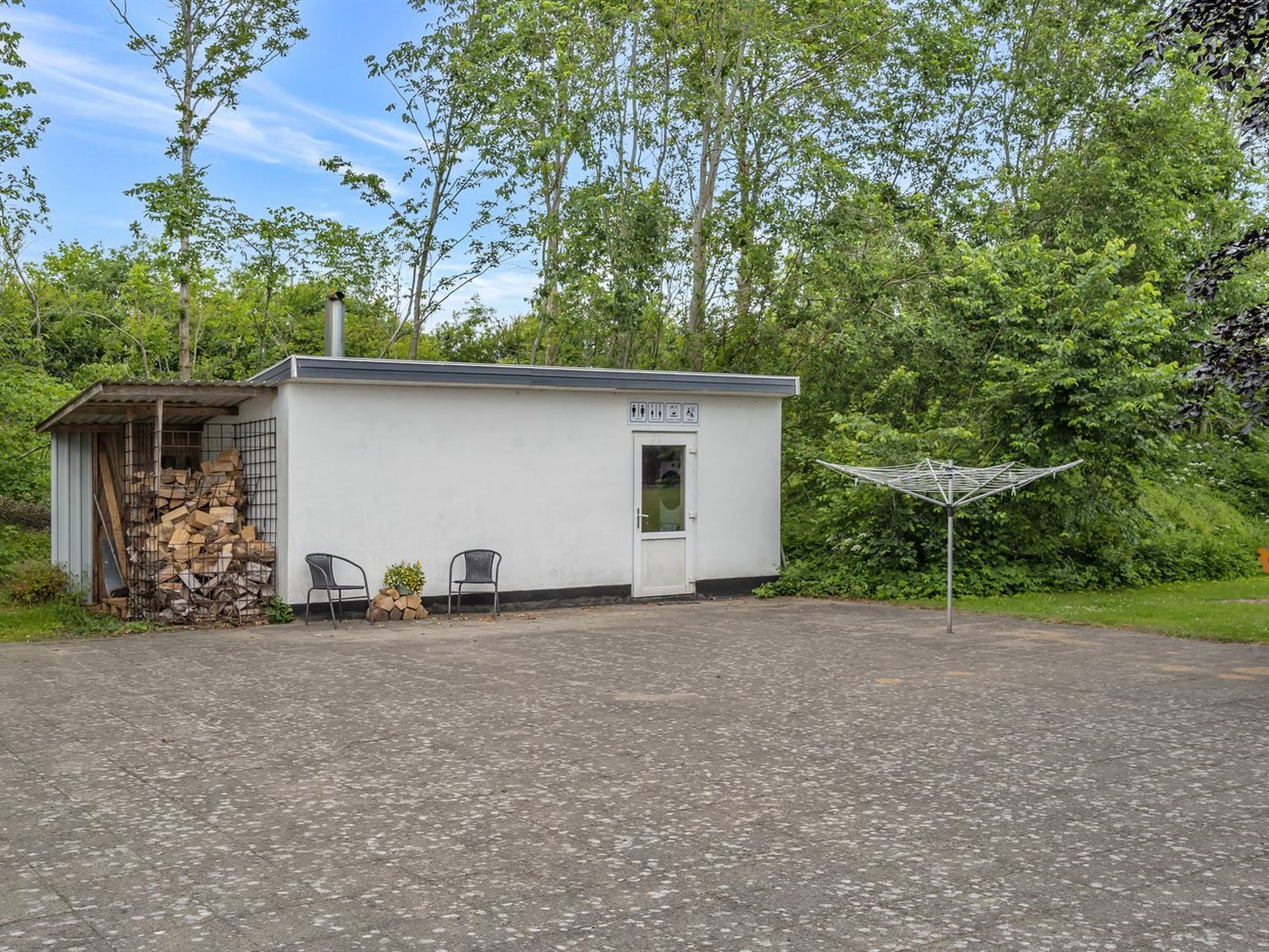 "Skarthi" - 20km from the sea-Binnen
