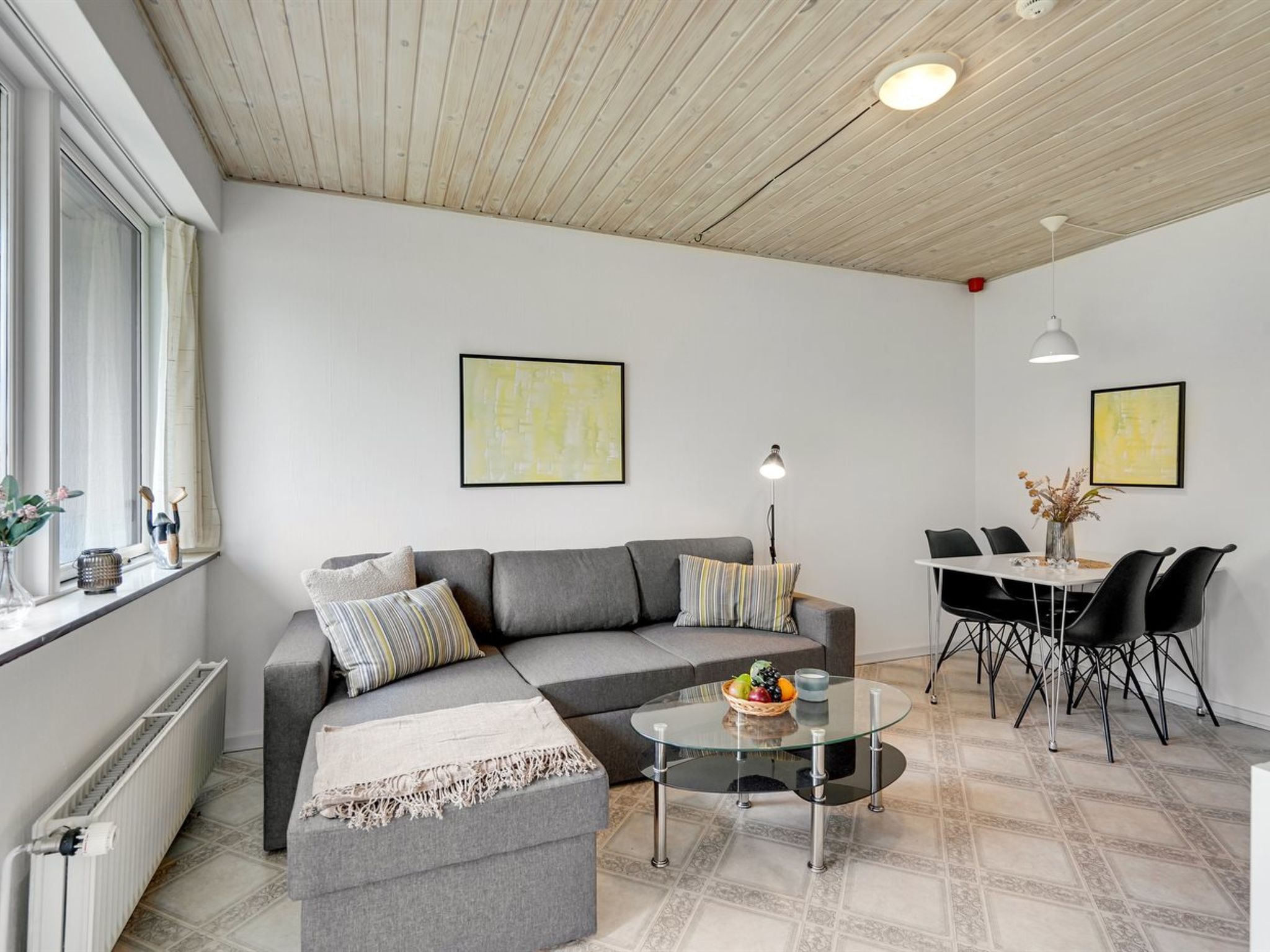 "Skarthi" - 20km from the sea — Living Room (5 of 29)