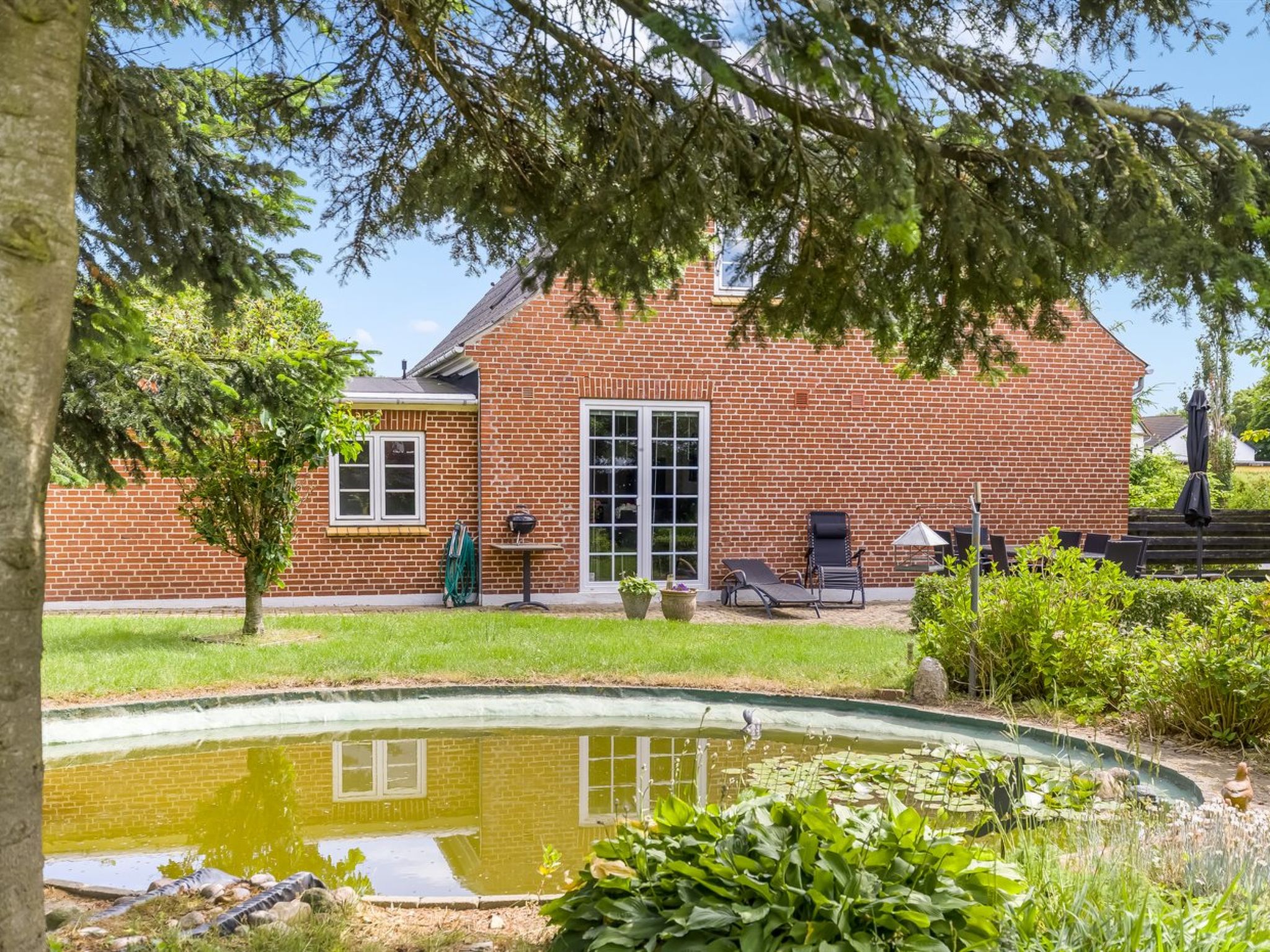 "Melba" - 13km from the sea
