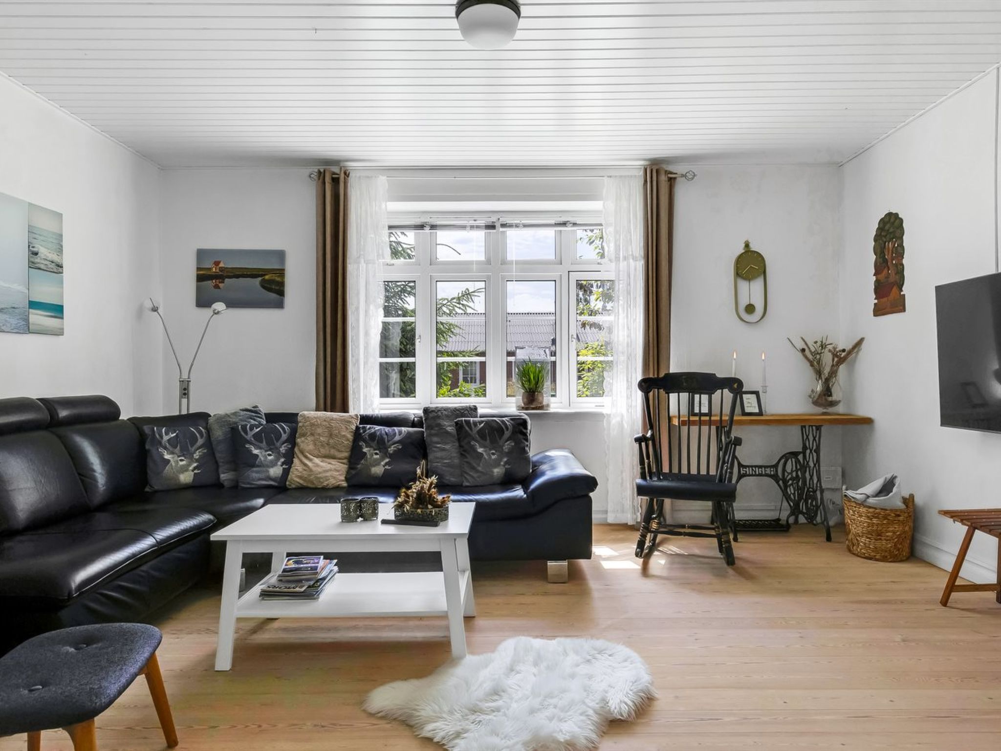"Melba" - 13km from the sea - Drinnen