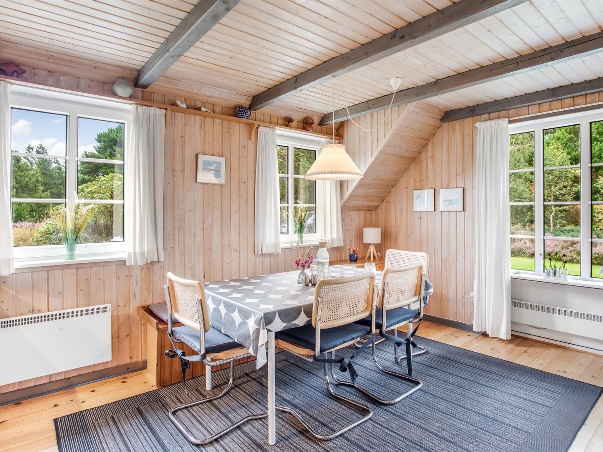 "Hakun" - 4km from the sea - Binnen