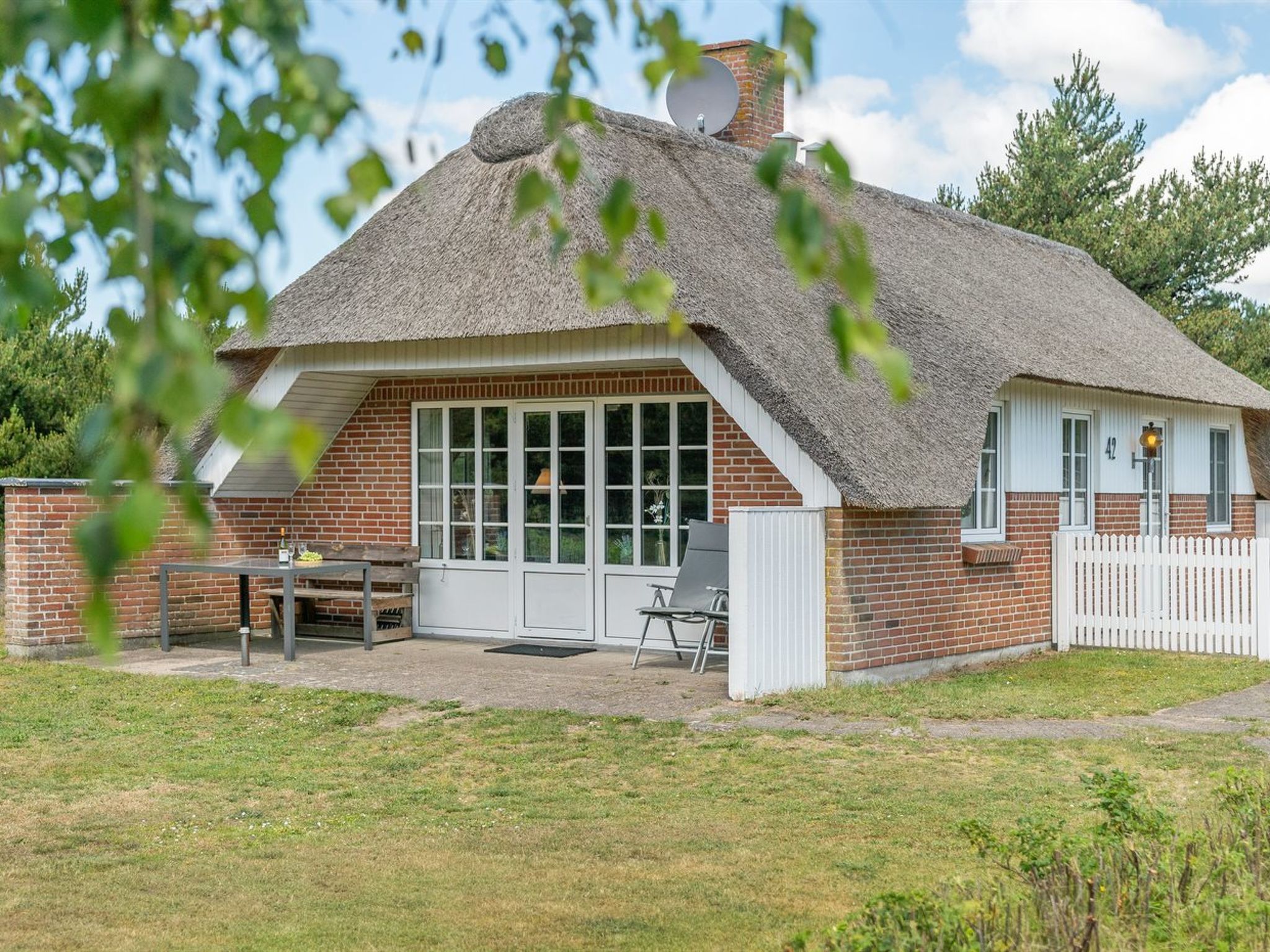 "Hakun" - 4km from the sea - Buiten