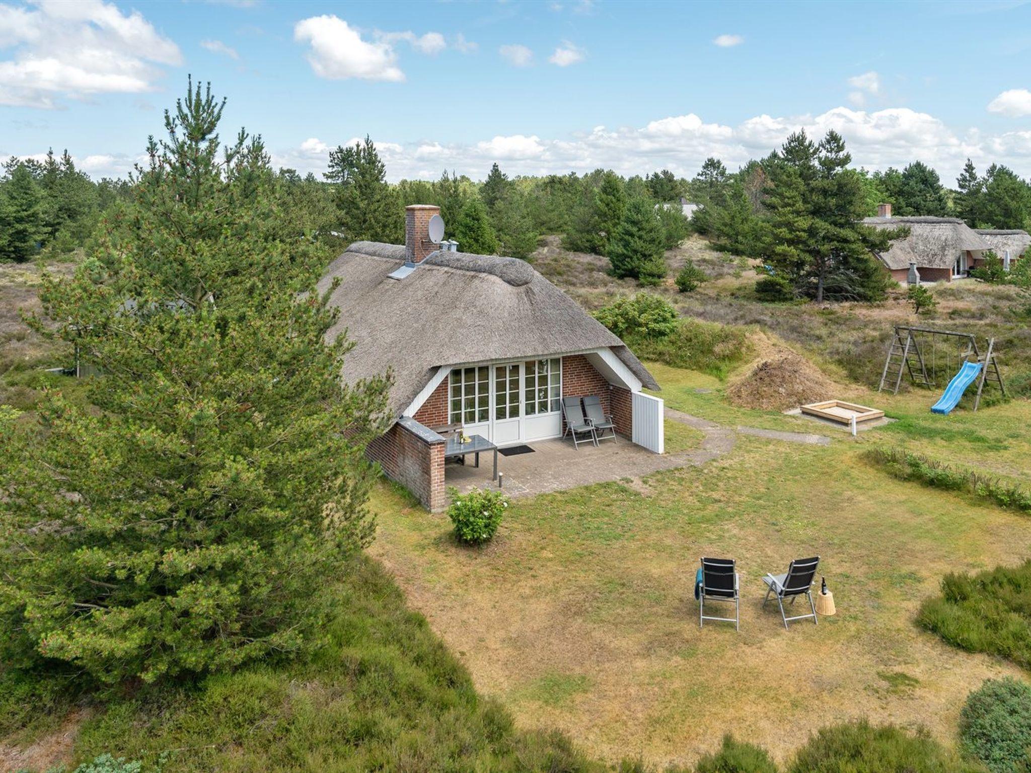 "Hakun" - 4km from the sea - Buiten