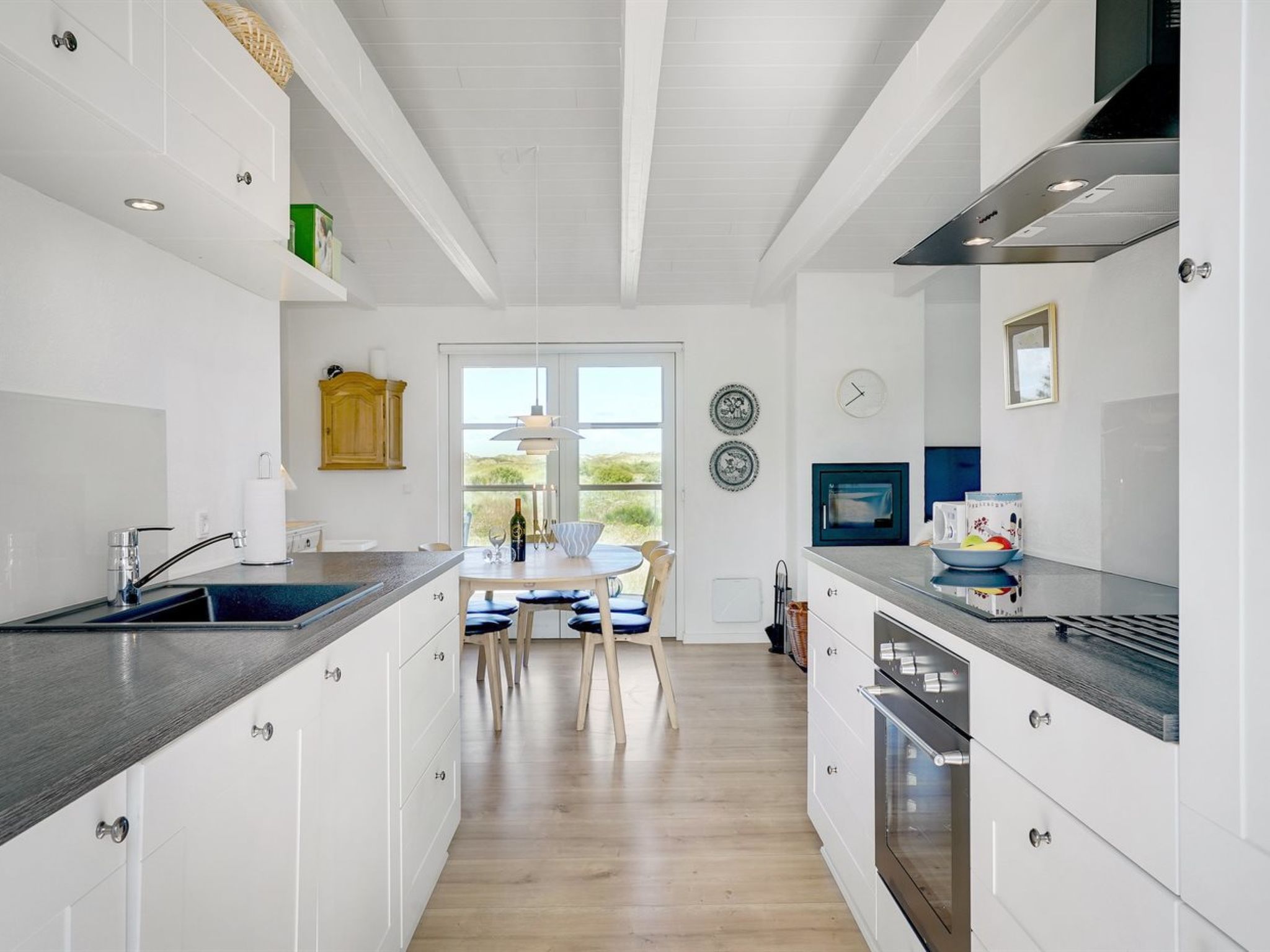 "Ortwin" - 300m from the sea - Binnen