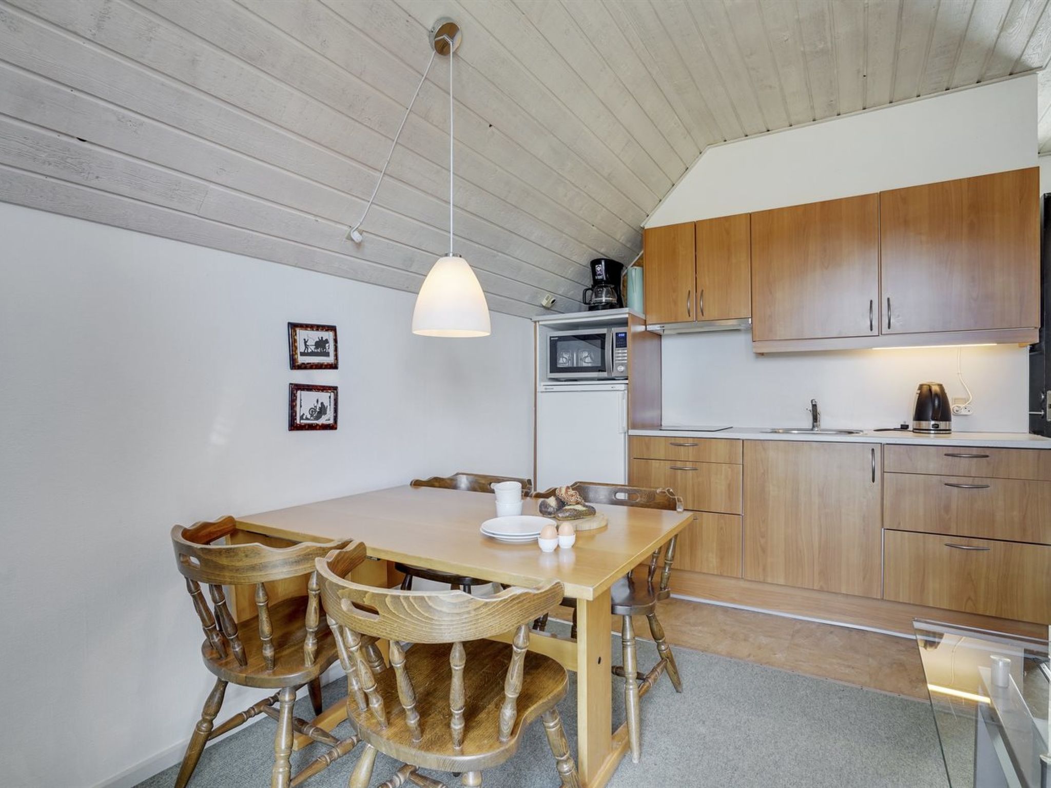 "Otto" - 2.3km from the sea - Inside