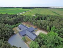 Ruime vakantiewoning met privézwembad en sauna op 800m van de zee - thumbnail 1