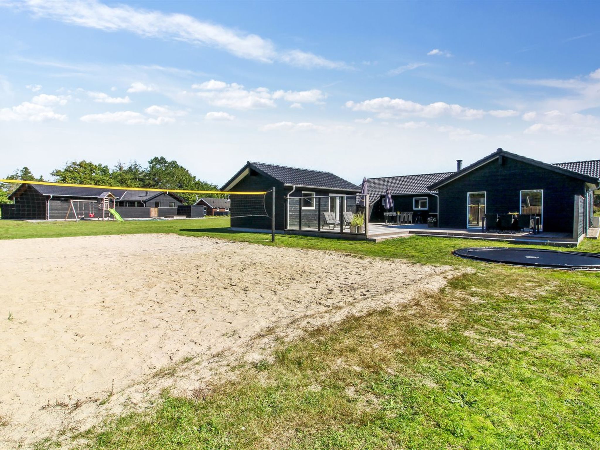 "Anuk" - 2.3km from the sea
