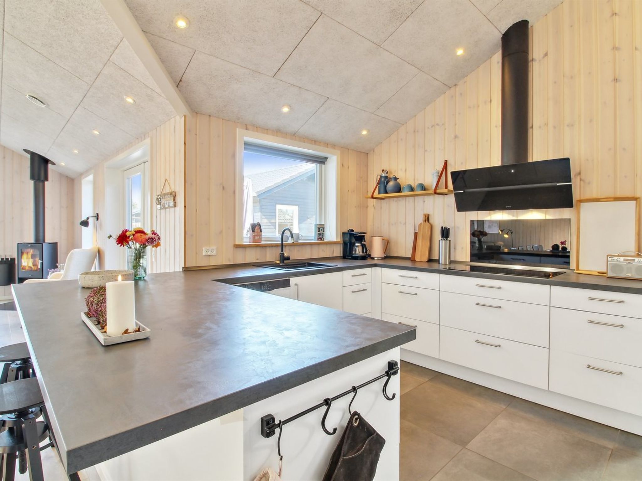 "Anuk" - 2.3km from the sea - Inside