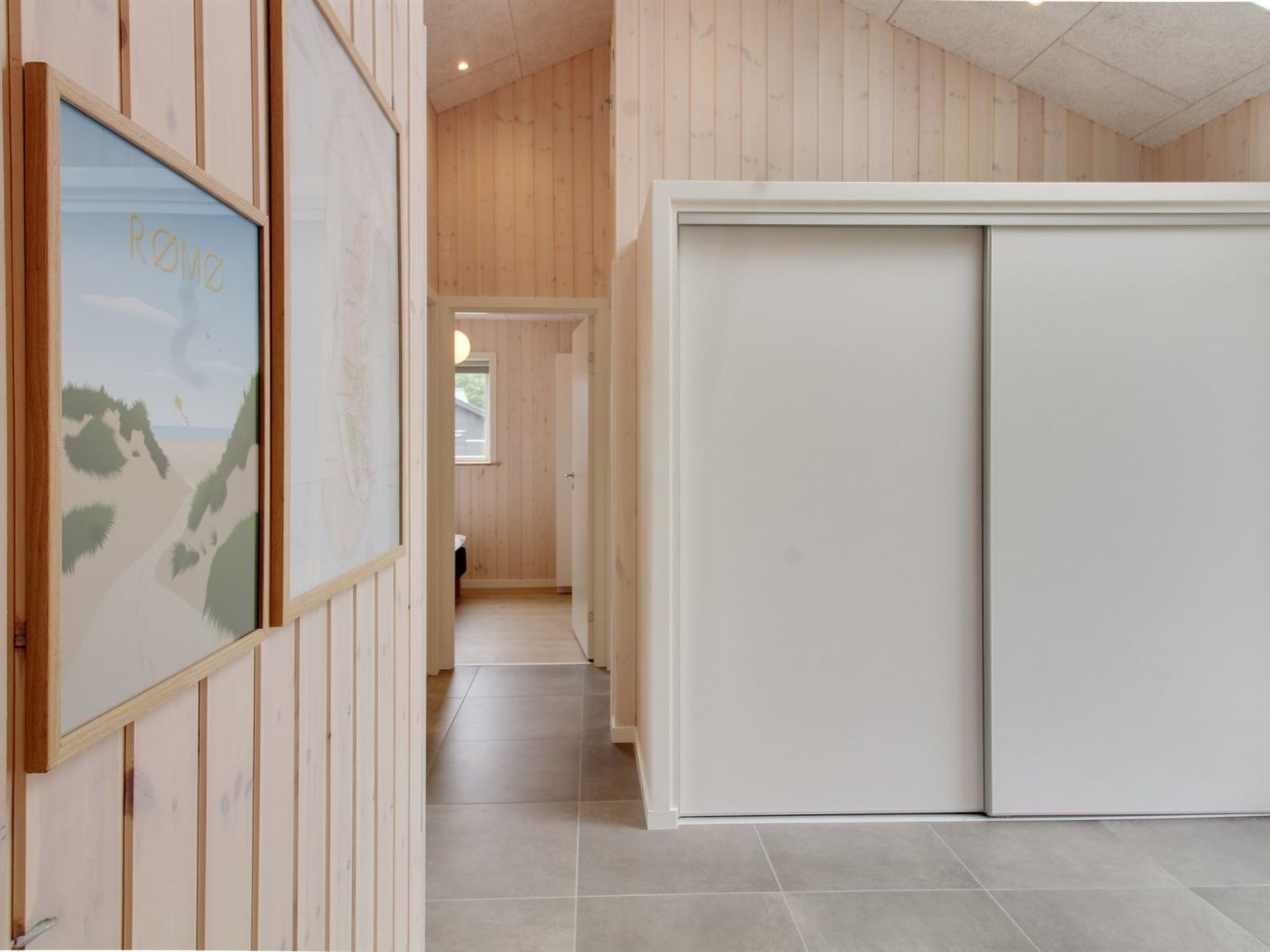 "Anuk" - 2.3km from the sea - Inside