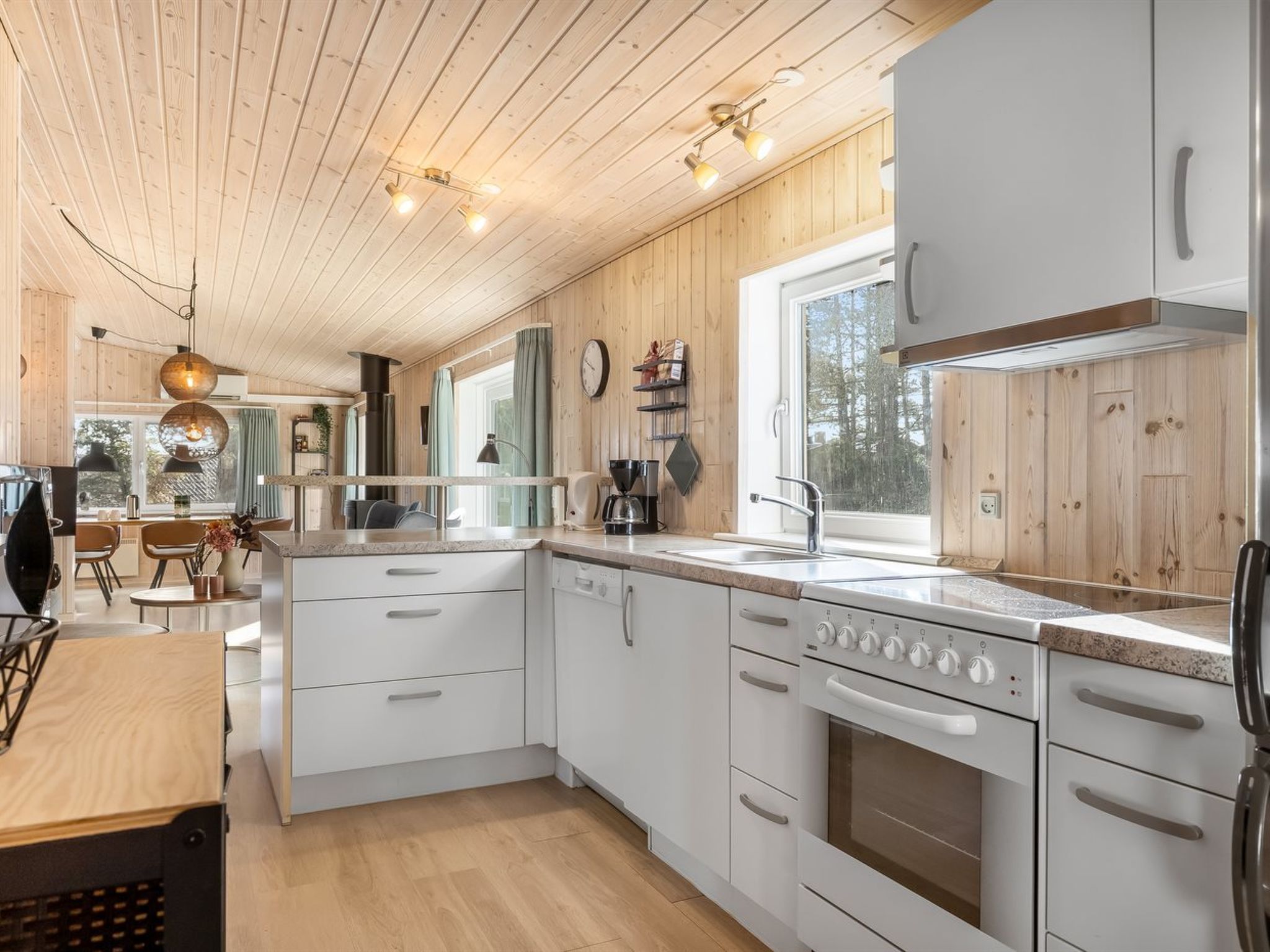 "Solvey" - 2km from the sea - Inside