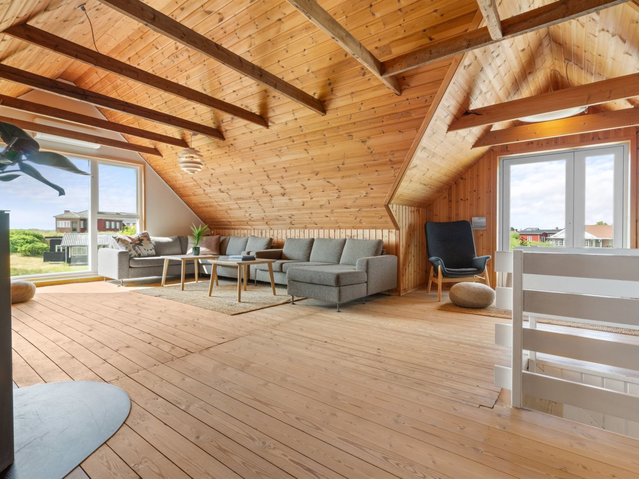 "Taio" - 500m from the sea - Binnen