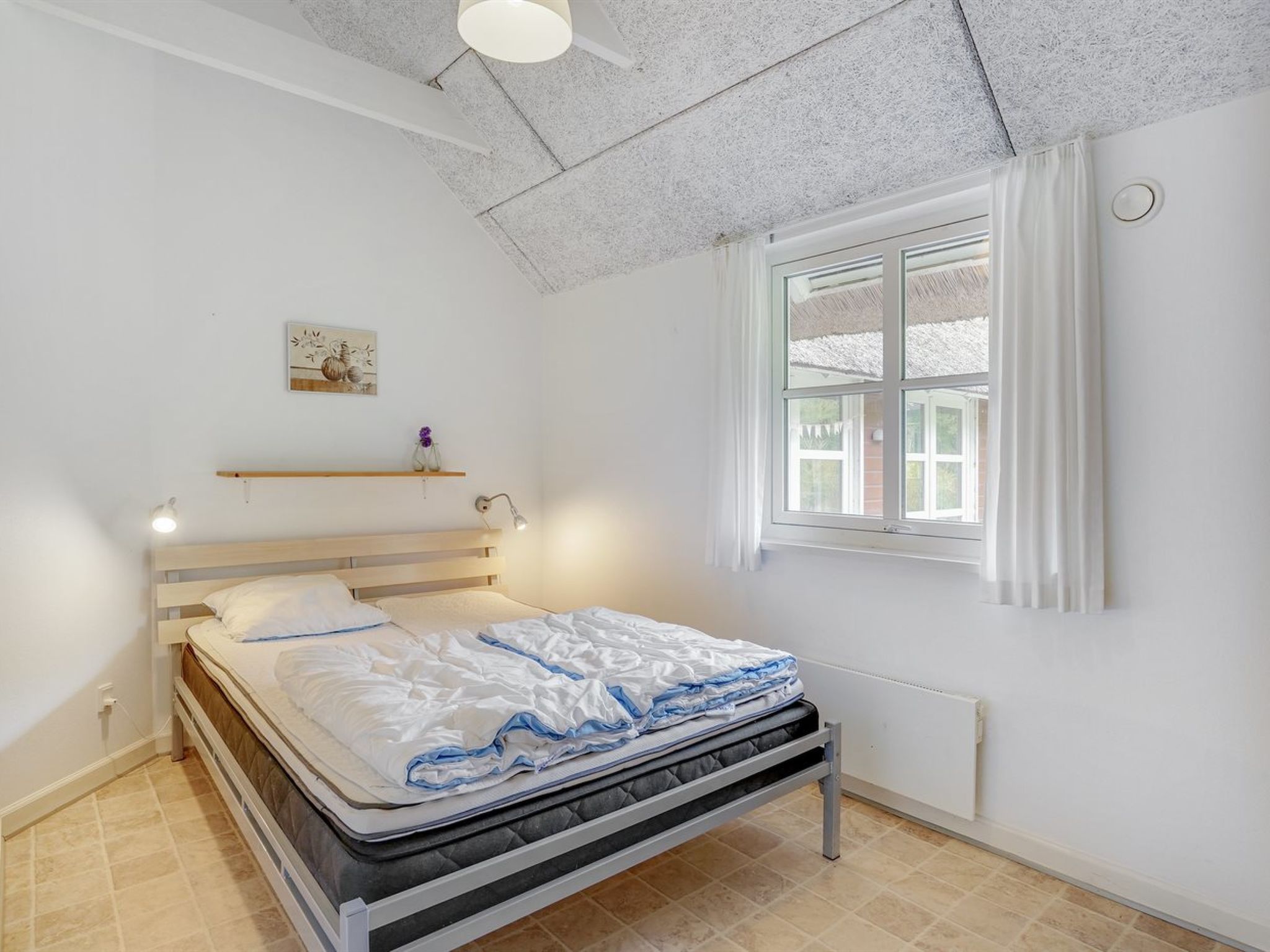 "Jenna" - 1.4km from the sea - Binnen