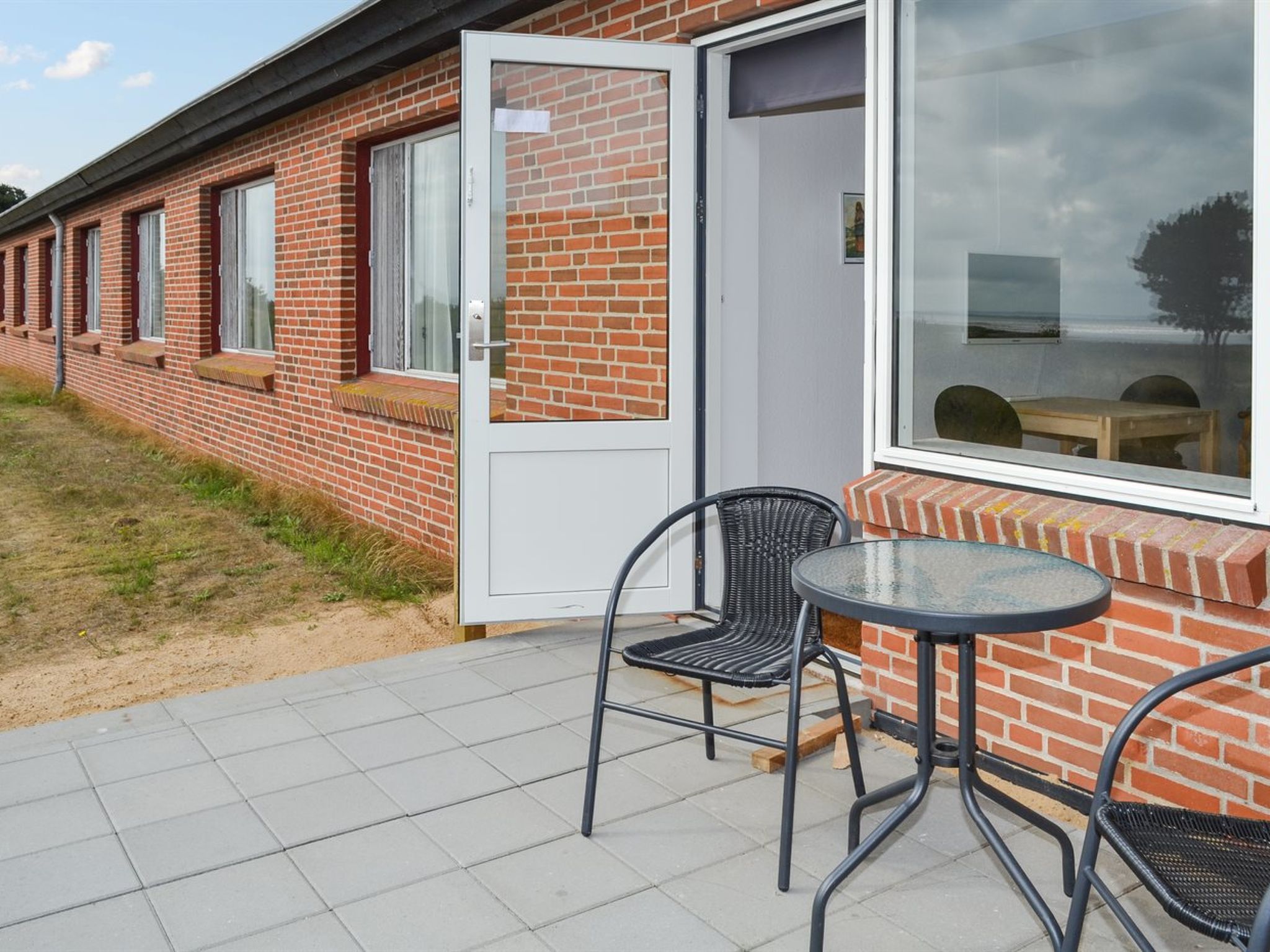 "Baltser" - 5km from the sea-Outside