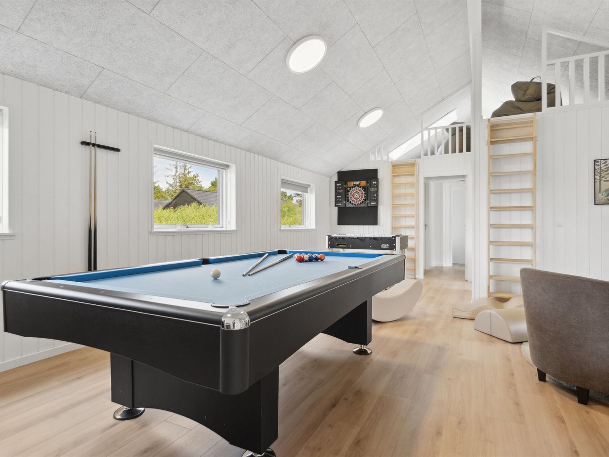 "Elvin" - 3.5km from the sea-Binnen