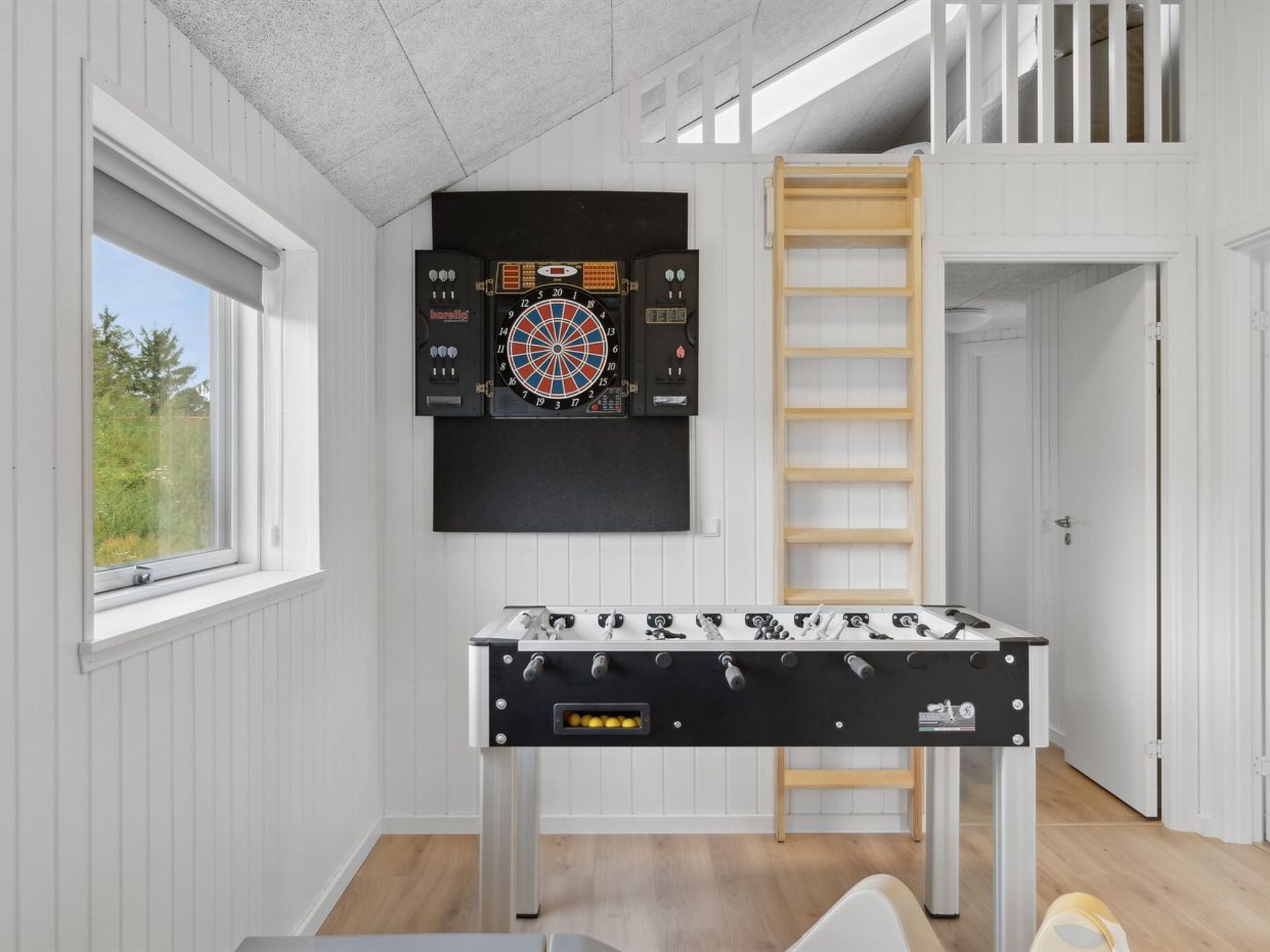 "Elvin" - 3.5km from the sea-Binnen