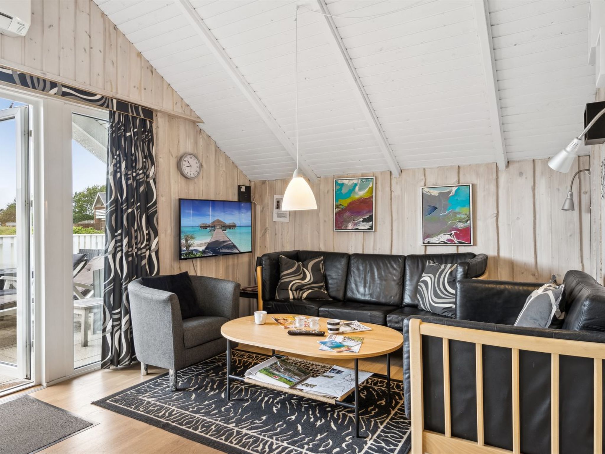 "Rohan" - 2.2km from the sea - Binnen