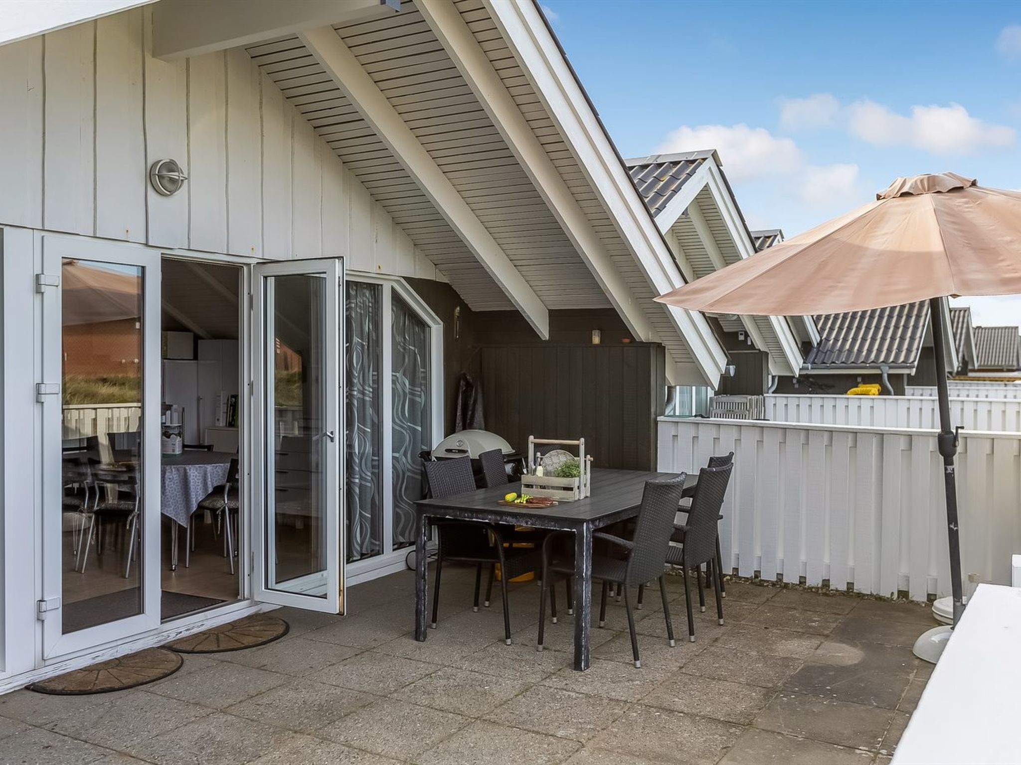 "Rohan" - 2.2km from the sea — Terrace (2 of 29)