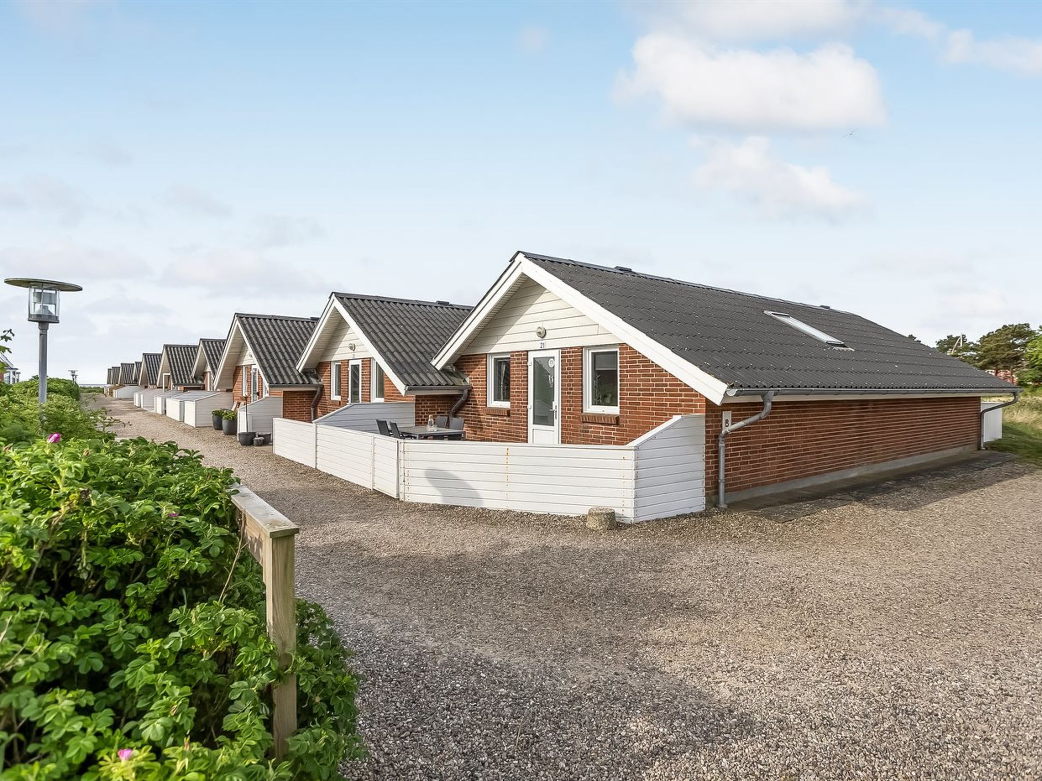 "Rohan" - 2.2km from the sea - Buiten