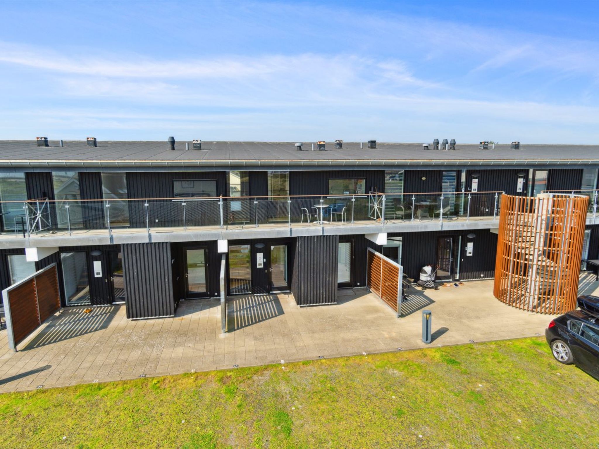 "Kimi" - 100m from the sea-Buiten