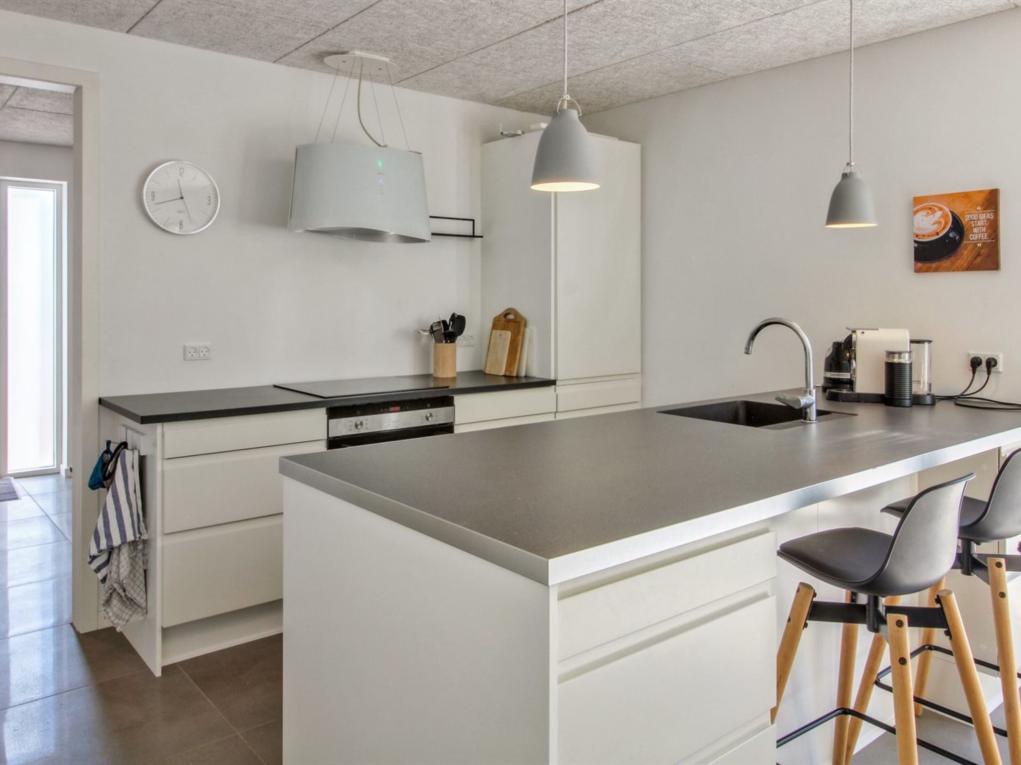 "Razmo" - 2.5km from the sea - Drinnen