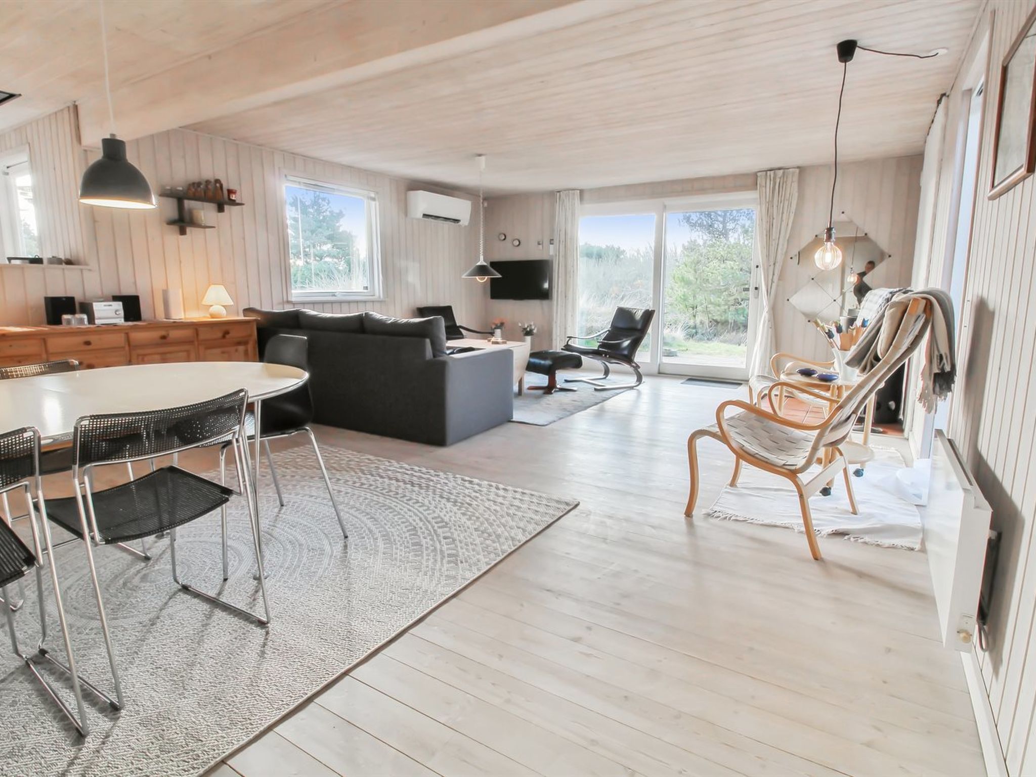 "Jakko" - 2.6km from the sea