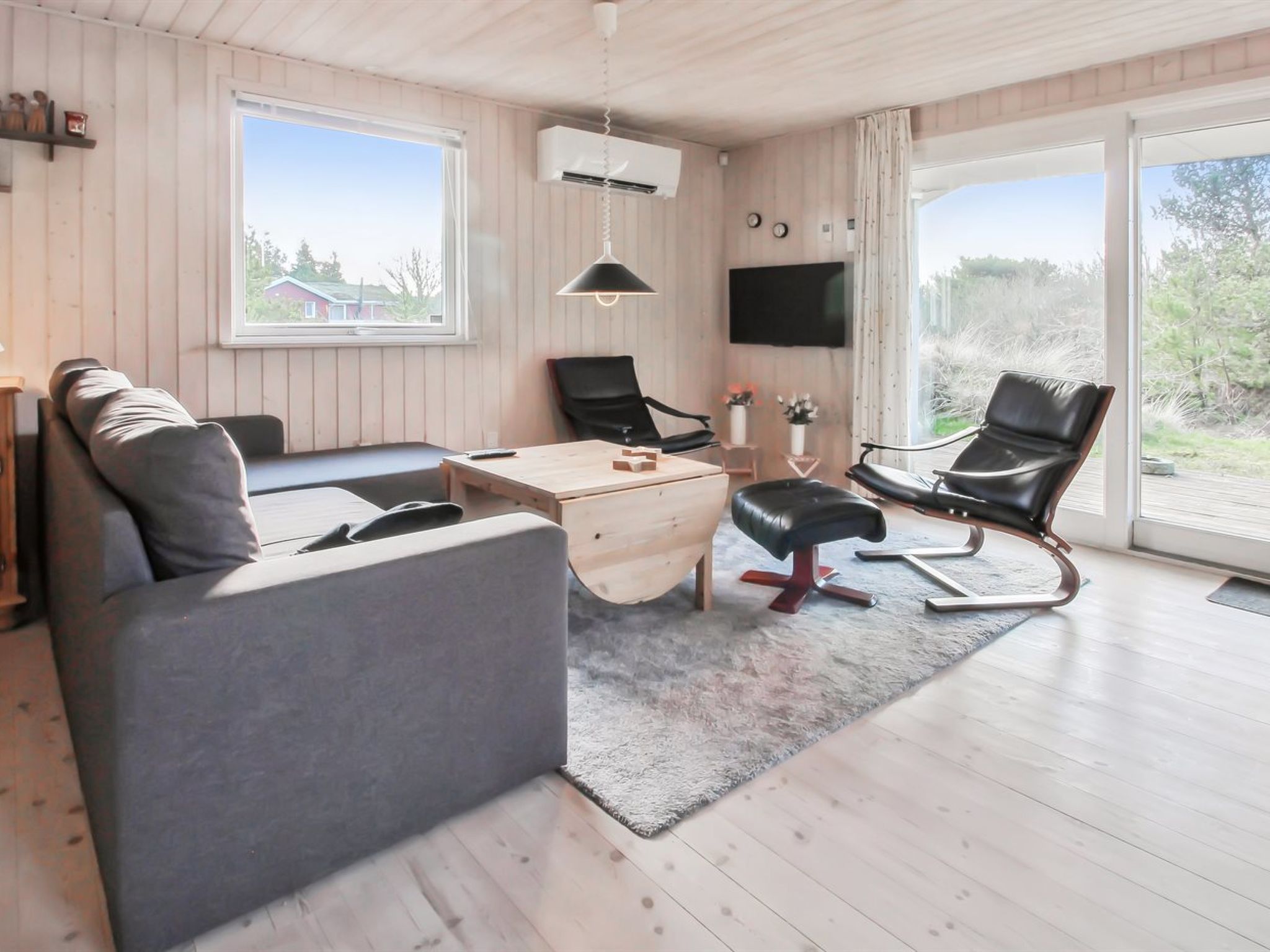 "Jakko" - 2.6km from the sea - Binnen