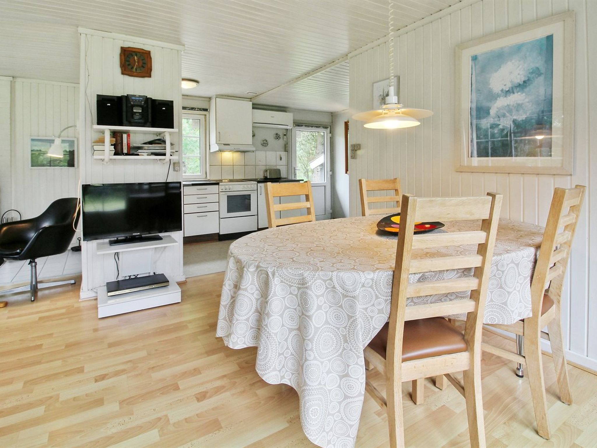 "Ylvi" - 2.8km from the sea-Dedans