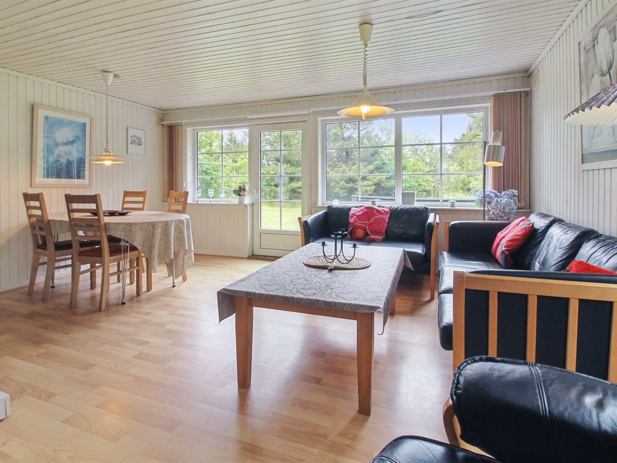 "Ylvi" - 2.8km from the sea - Binnen