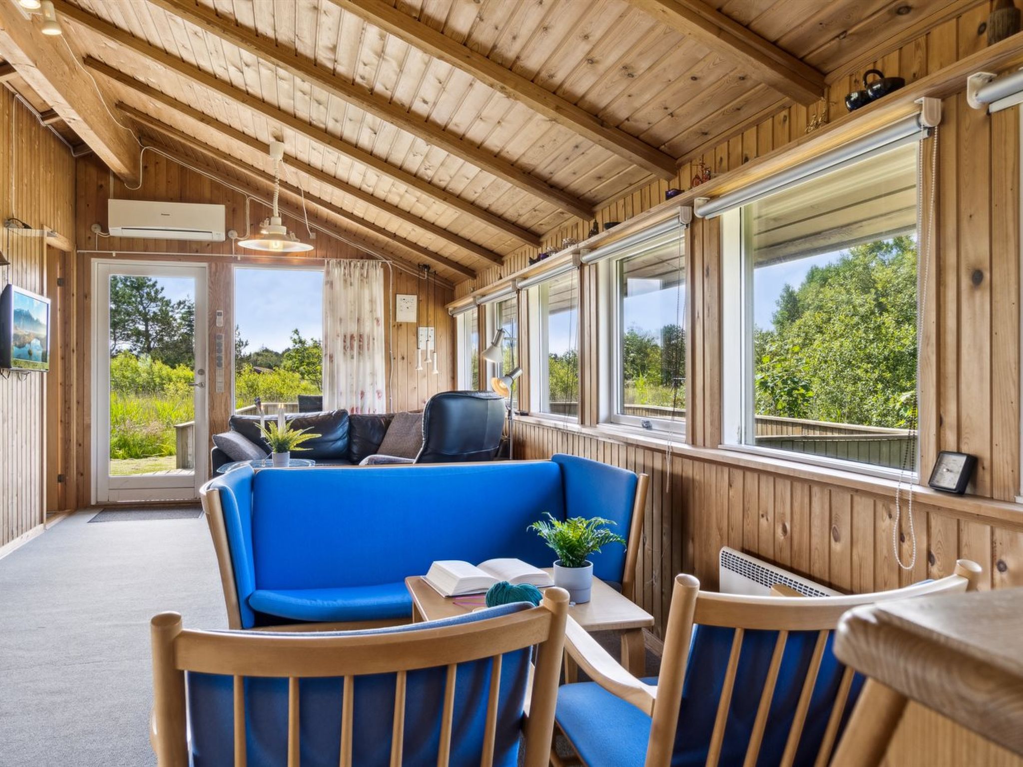 "Hunlef" - 1.7km from the sea-Binnen