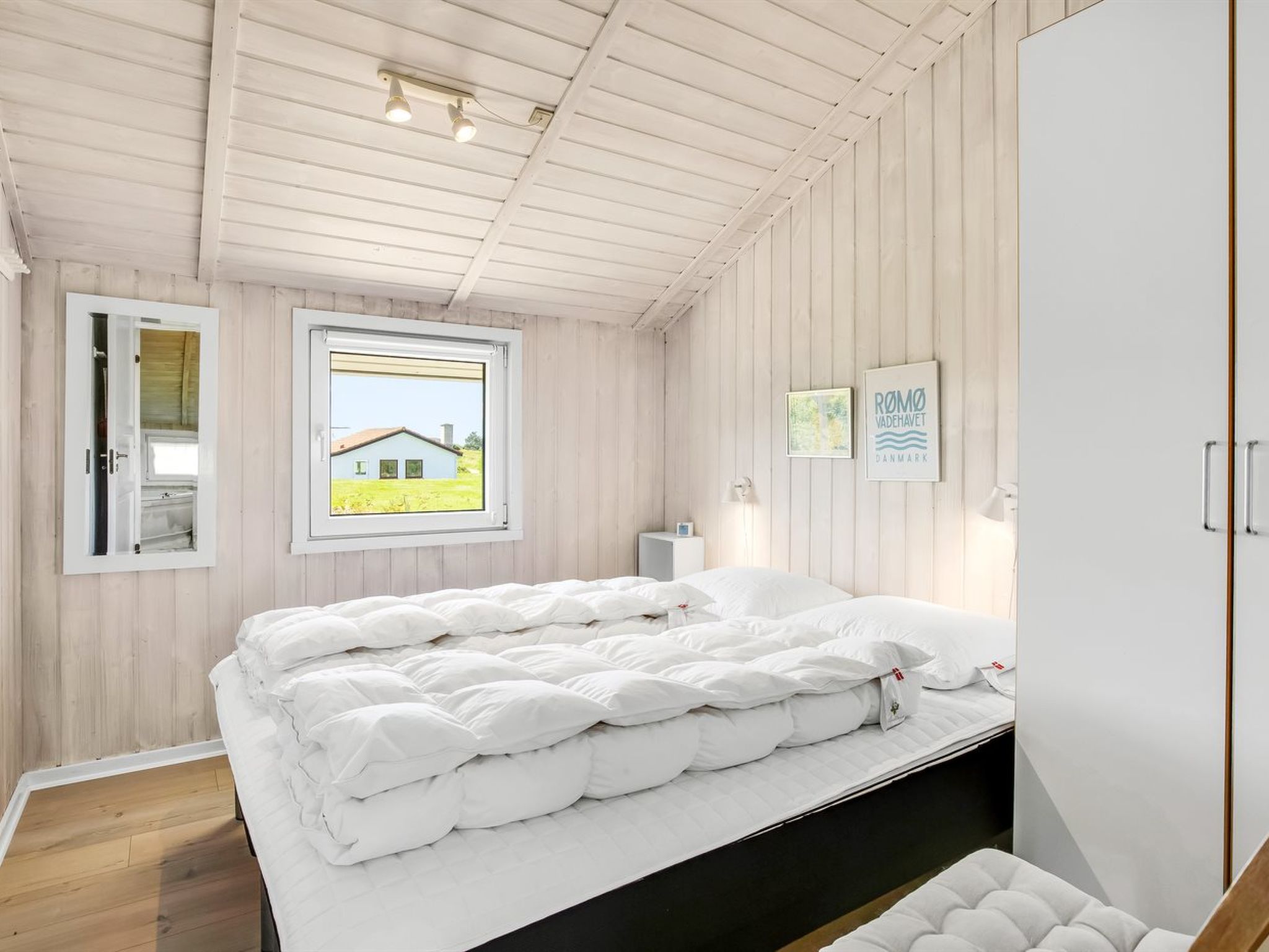 "Hariet" - 300m from the sea - Binnen