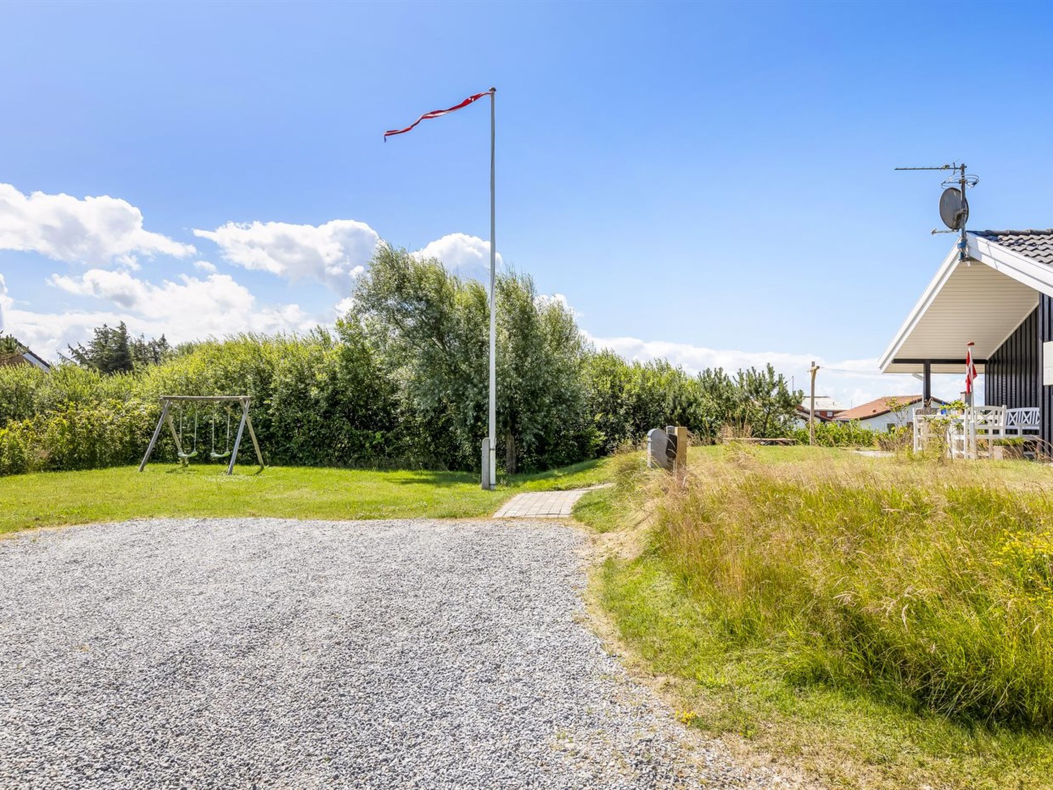 "Hariet" - 300m from the sea - Buiten
