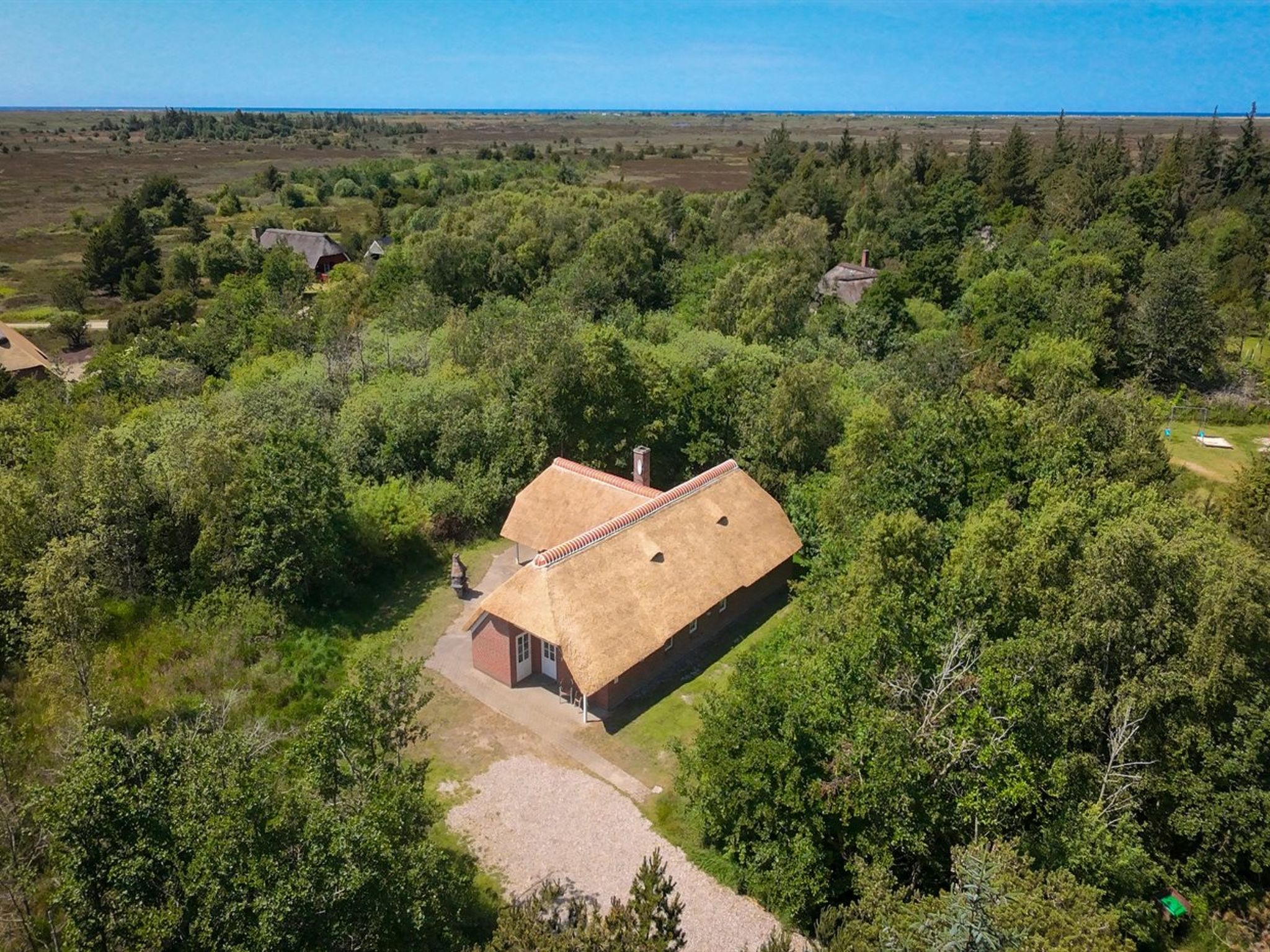 "Ejvi" - 4km from the sea