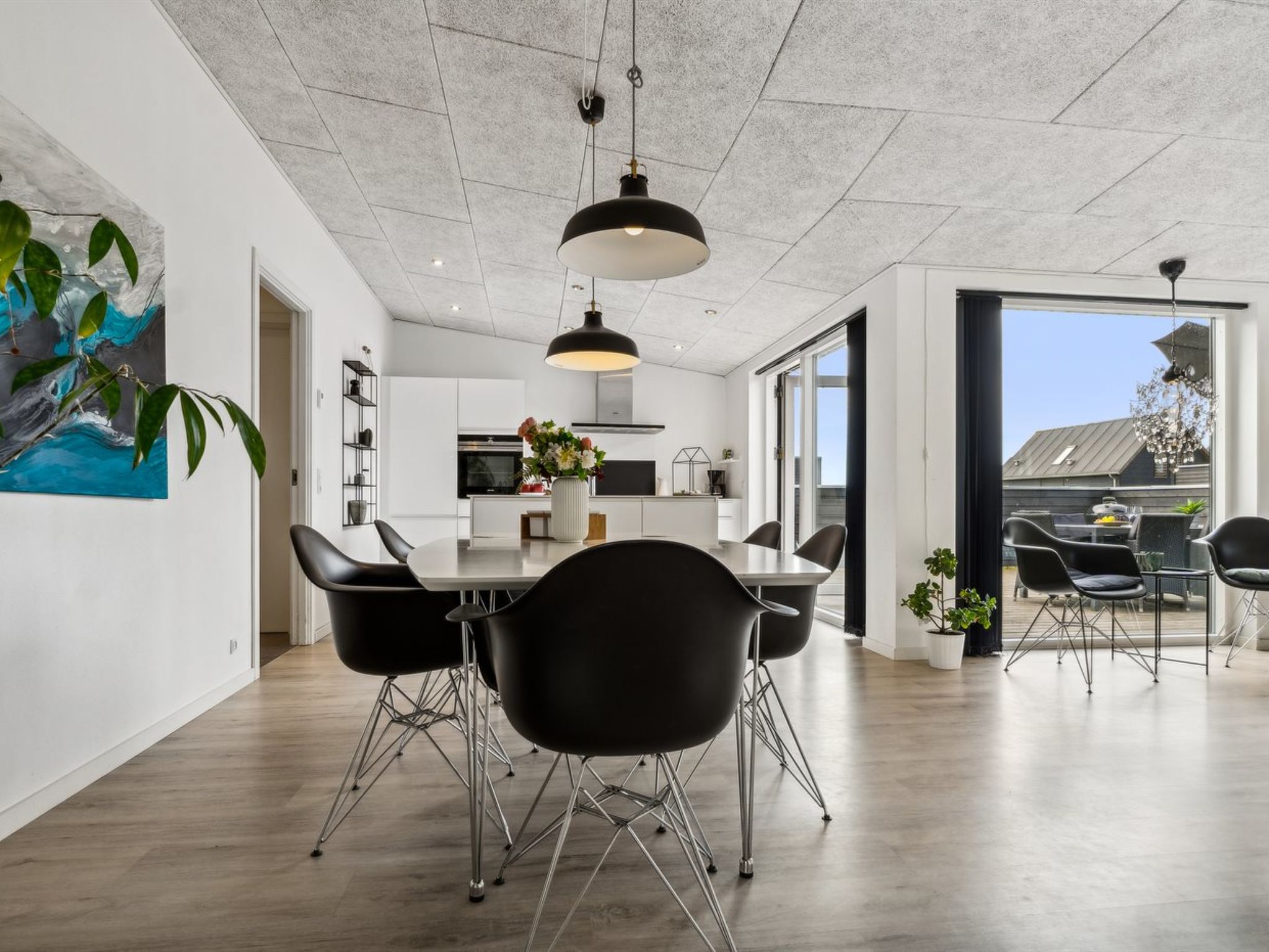 "Ingebrit" - 1.4km from the sea
