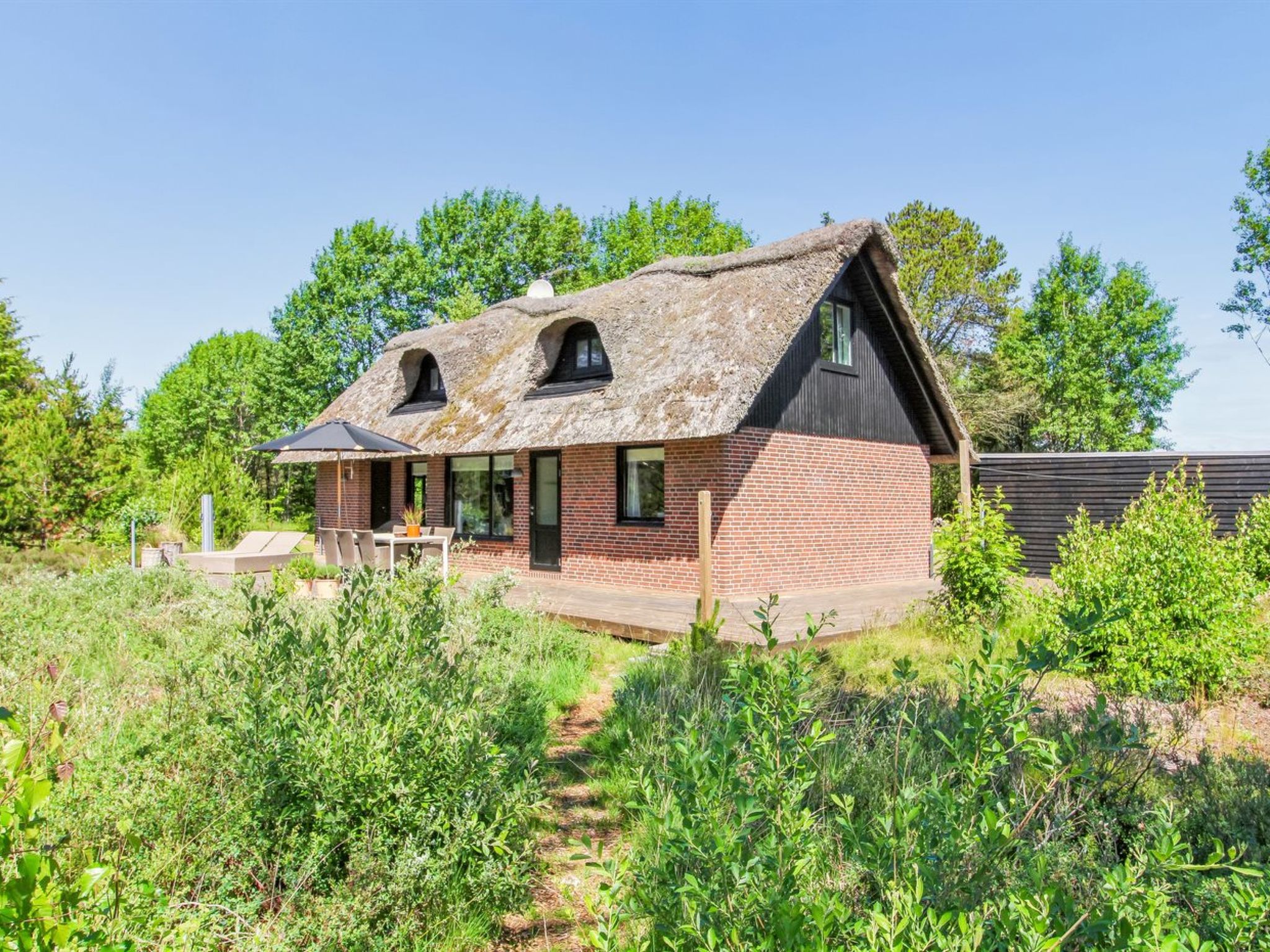 "Kersta" - 3.3km from the sea - Buiten