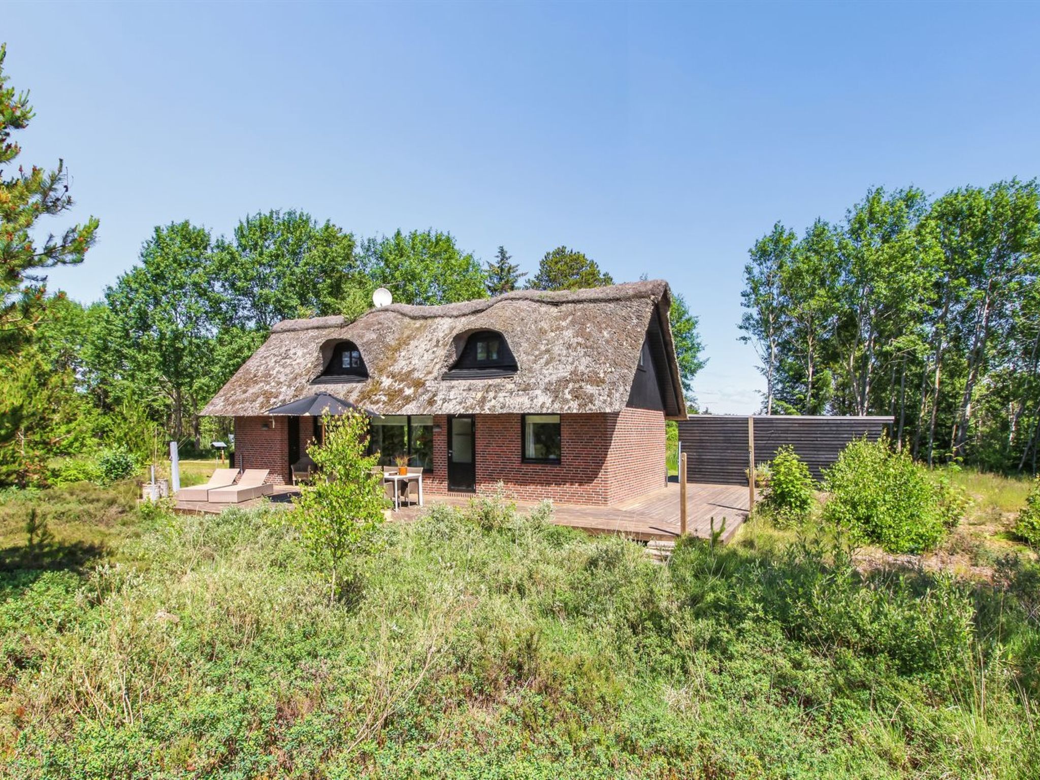 "Kersta" - 3.3km from the sea - Buiten