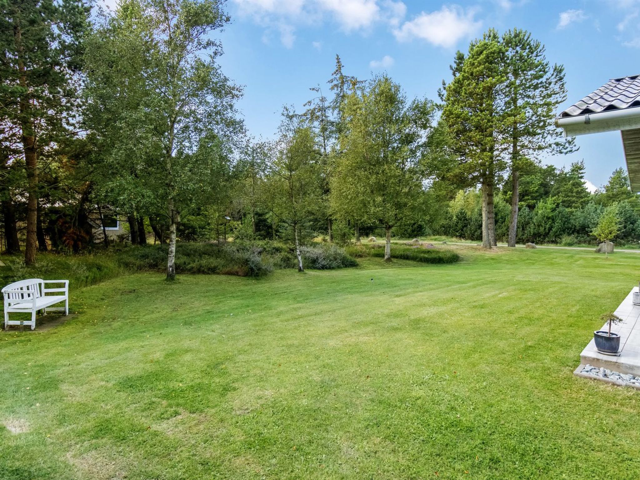 "Fiallar" - 3.2km from the sea - Buiten