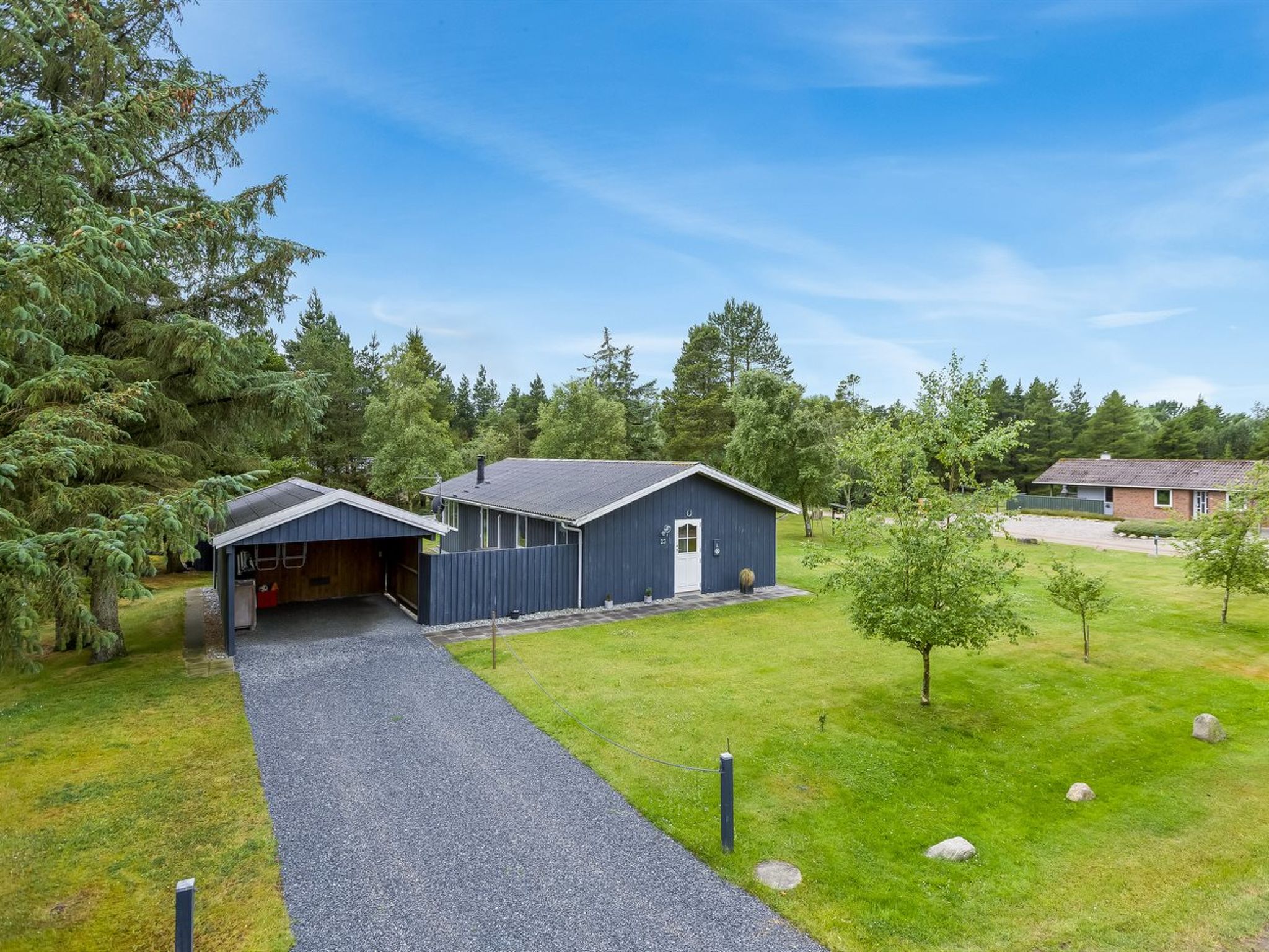 "Fiallar" - 3.2km from the sea - Buiten
