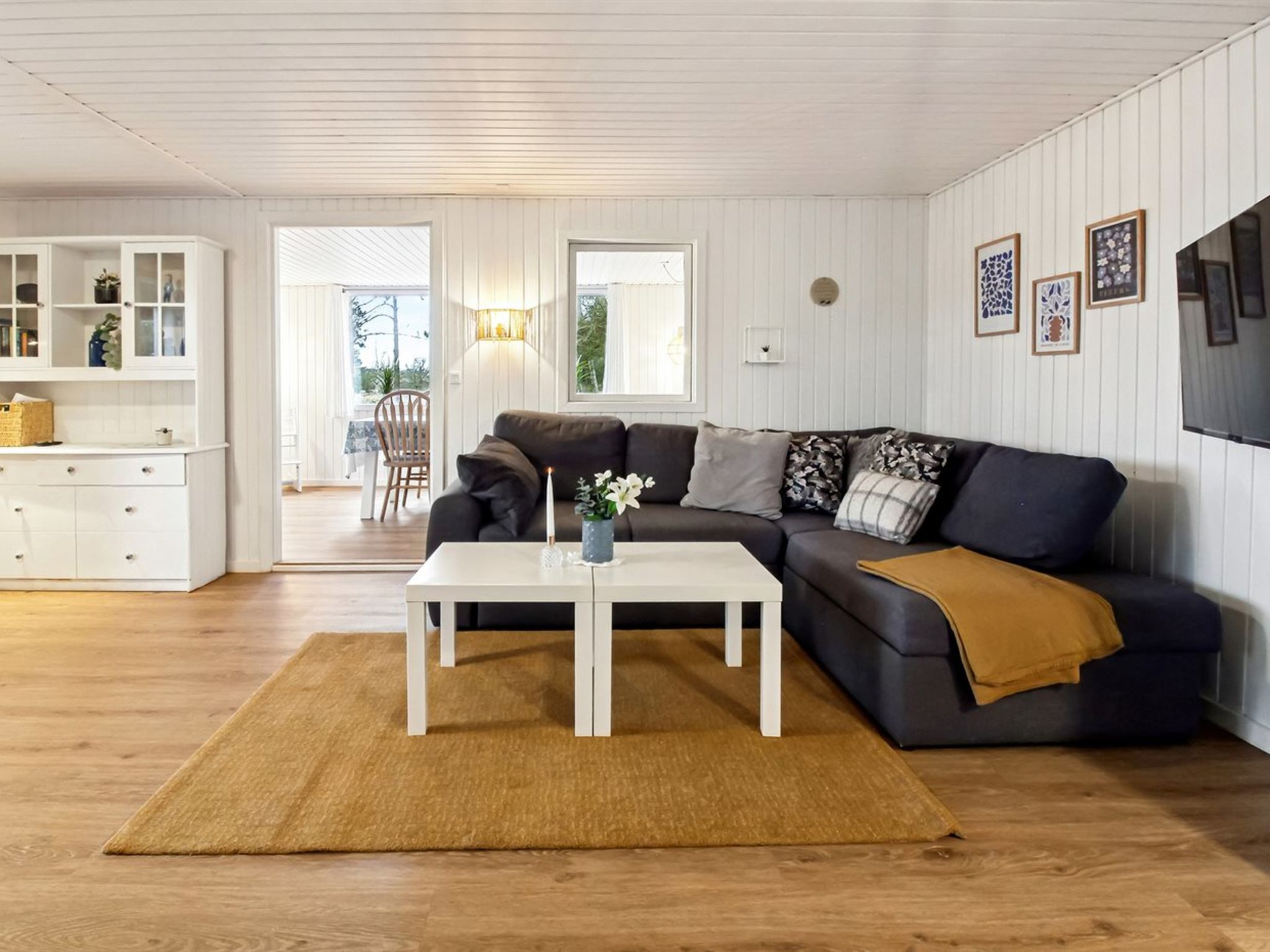 "Knud" - 2.5km from the sea