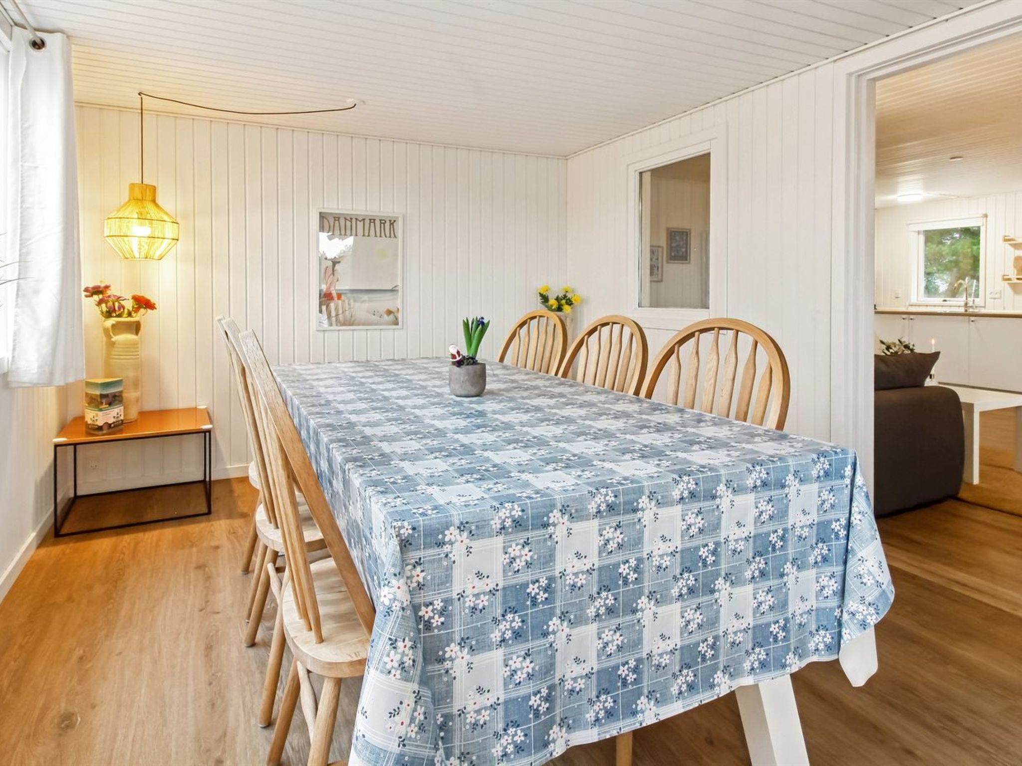 "Knud" - 2.5km from the sea