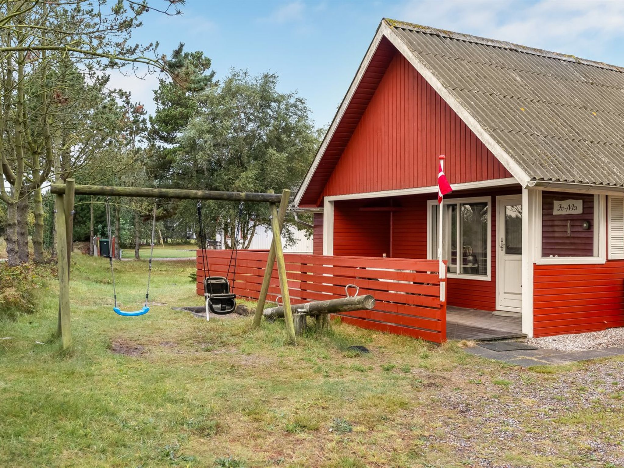 "Knud" - 2.5km from the sea