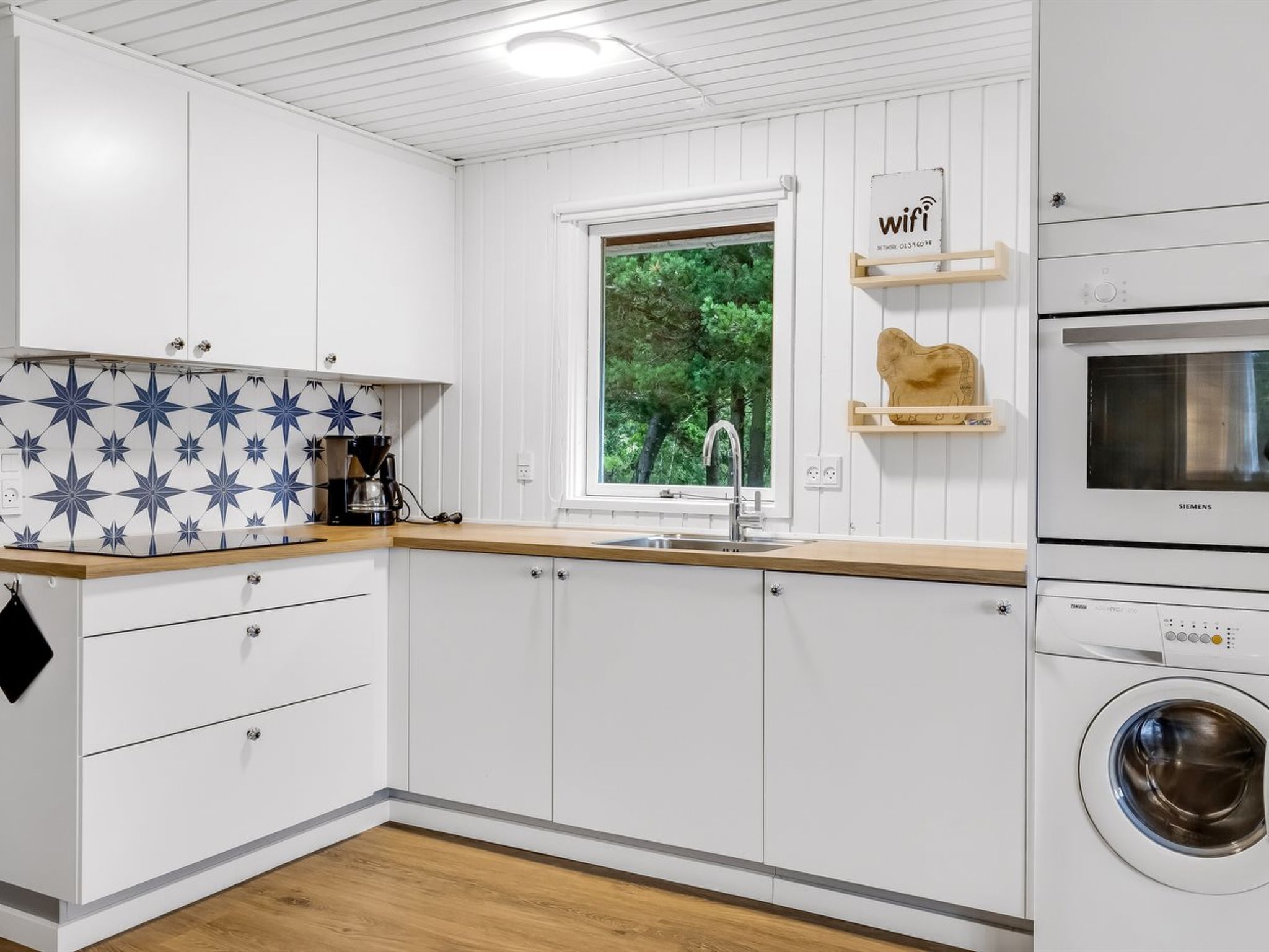 "Knud" - 2.5km from the sea