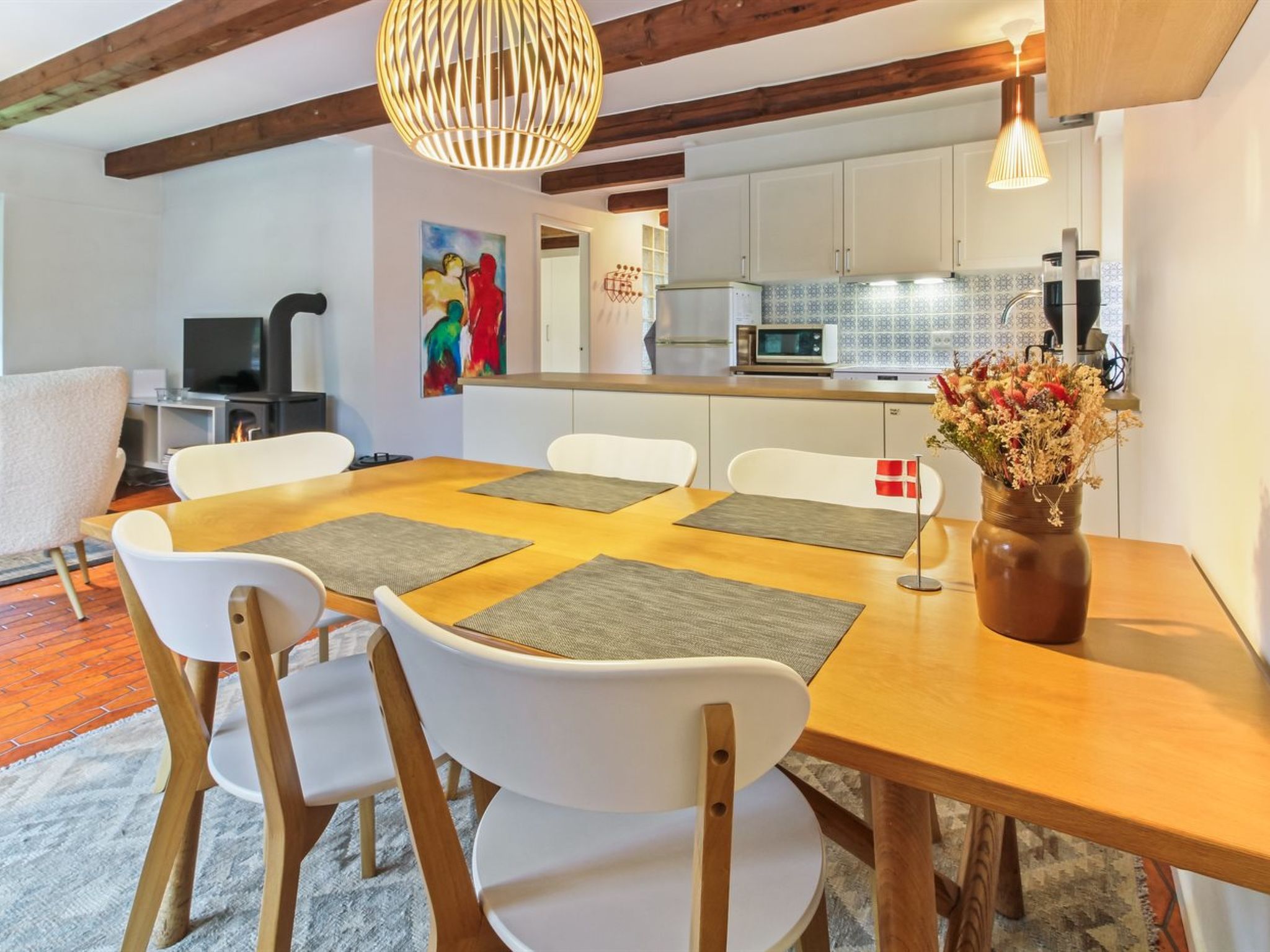 Kitchen / Dining Room