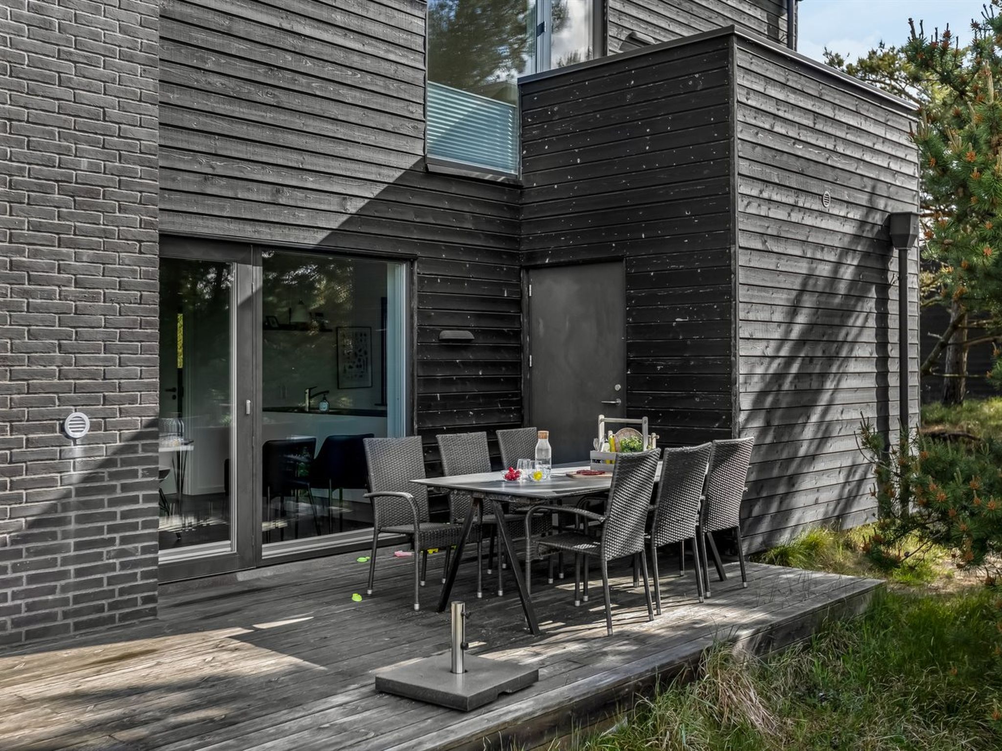 "Hunding" - 2.5km from the sea — Terrace (3 of 25)