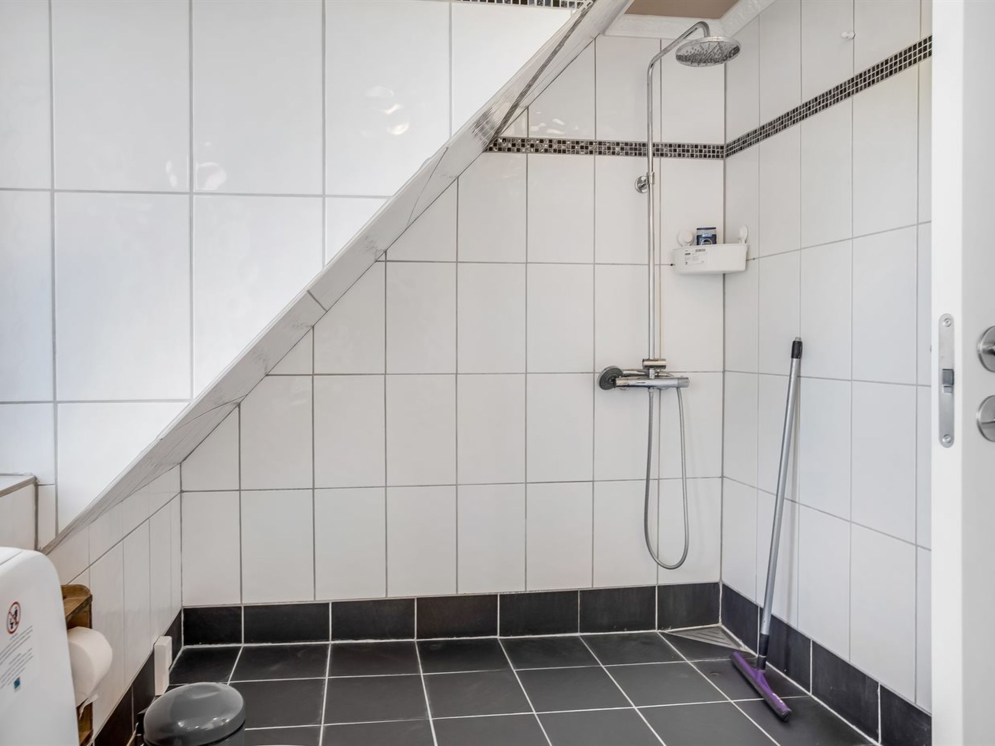 "Albina" - 4.5km from the sea-Binnen